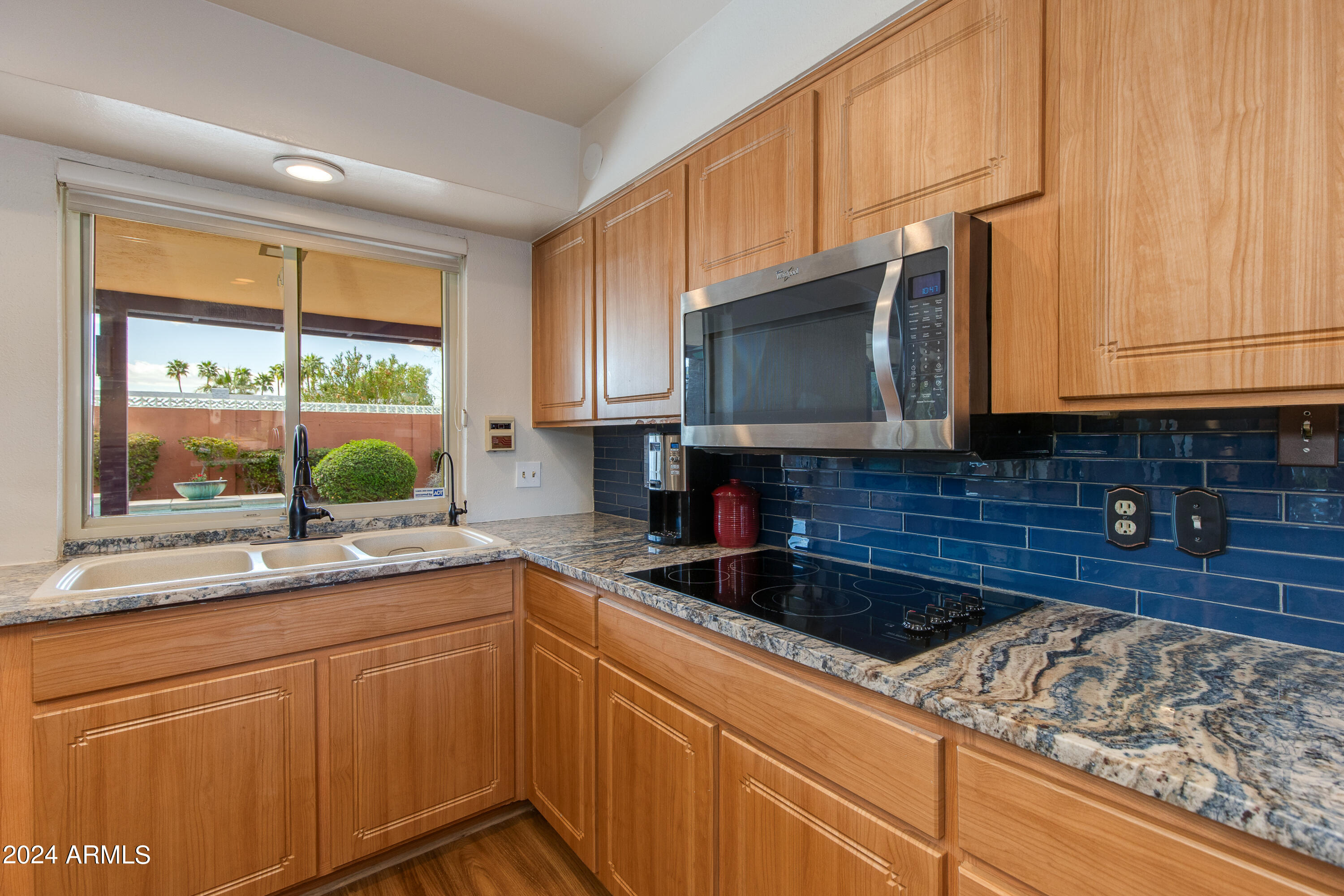 1715 E PALMAIRE Avenue