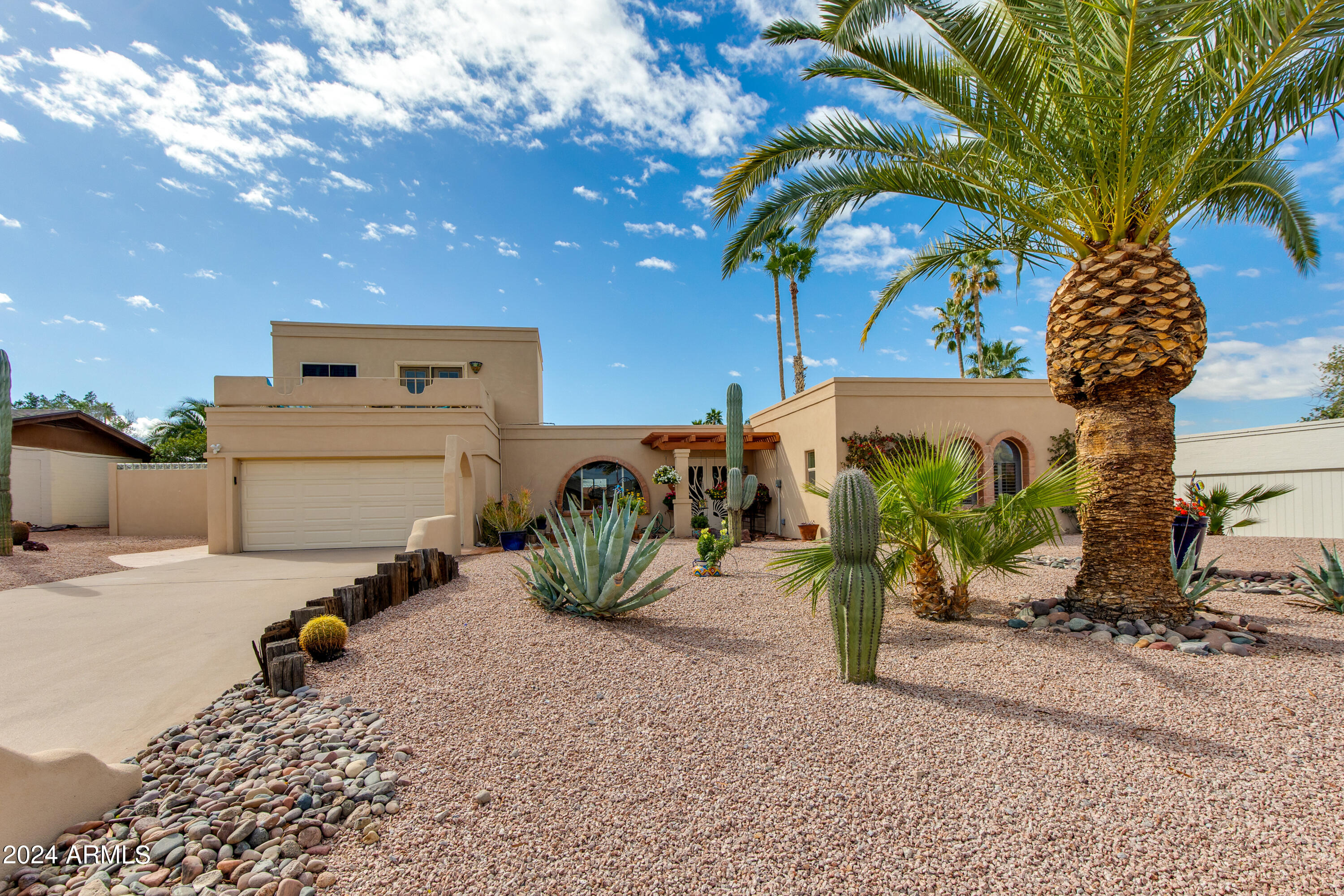 1715 E PALMAIRE Avenue