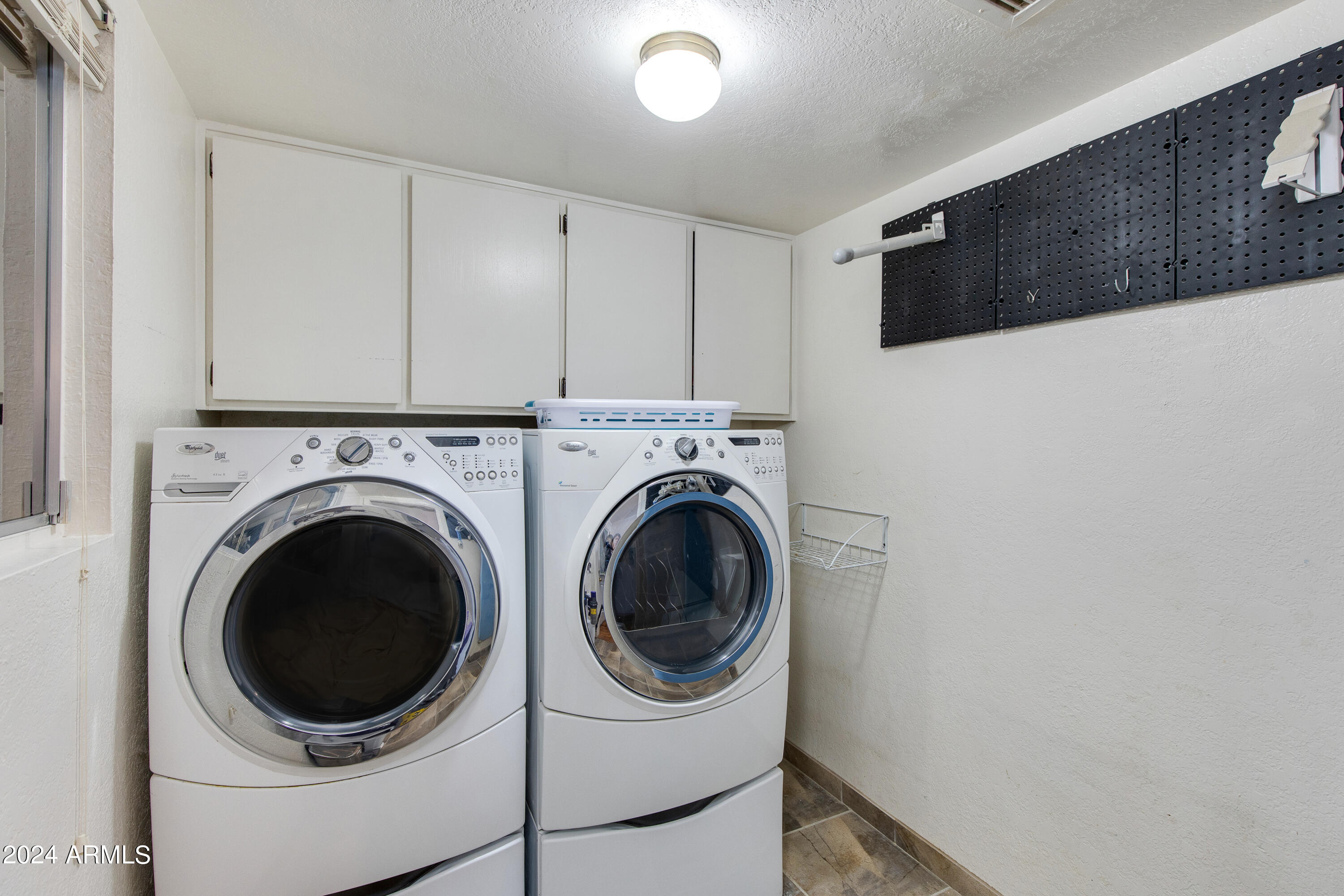 1715 E PALMAIRE Avenue