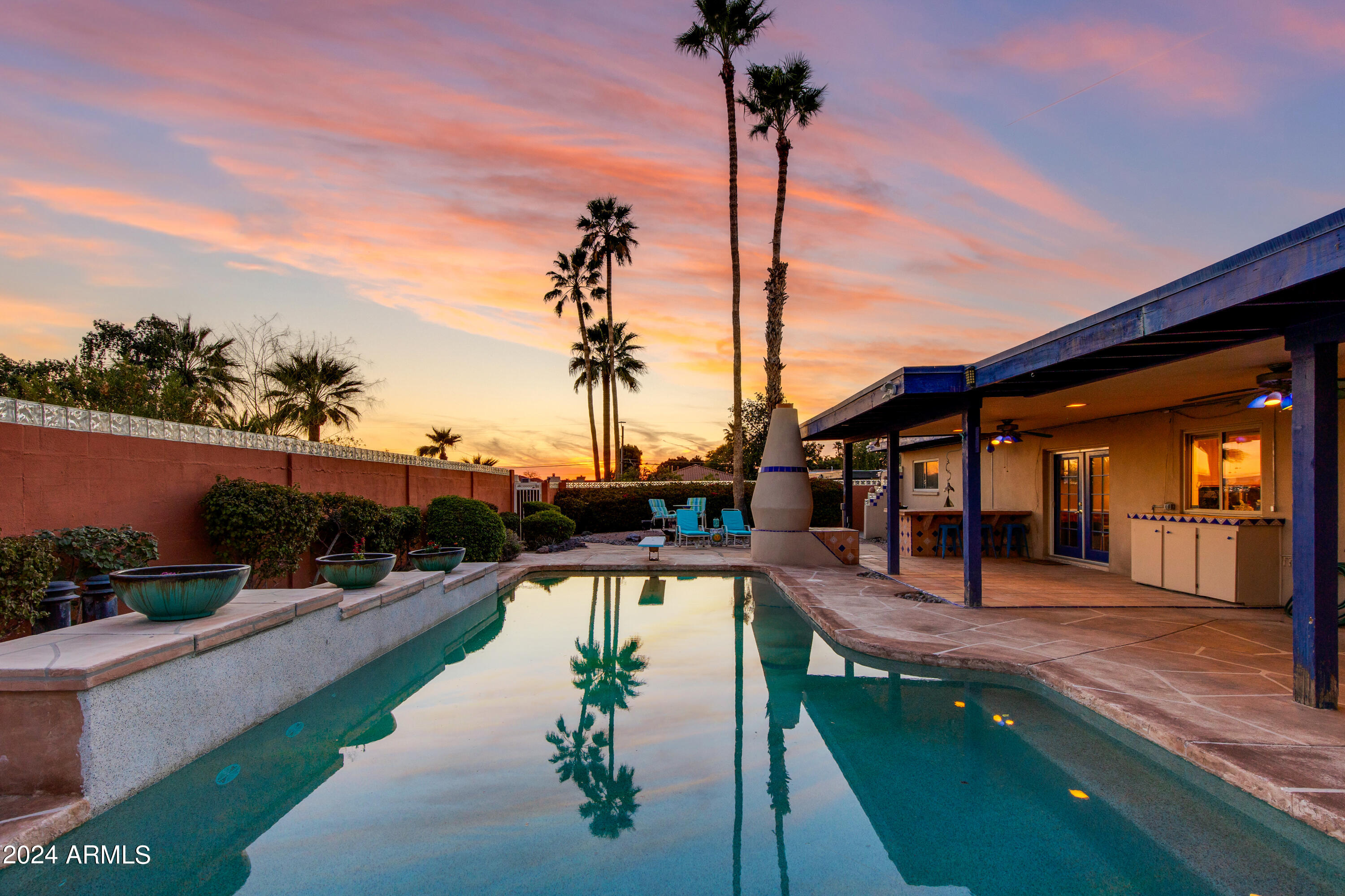 1715 E PALMAIRE Avenue