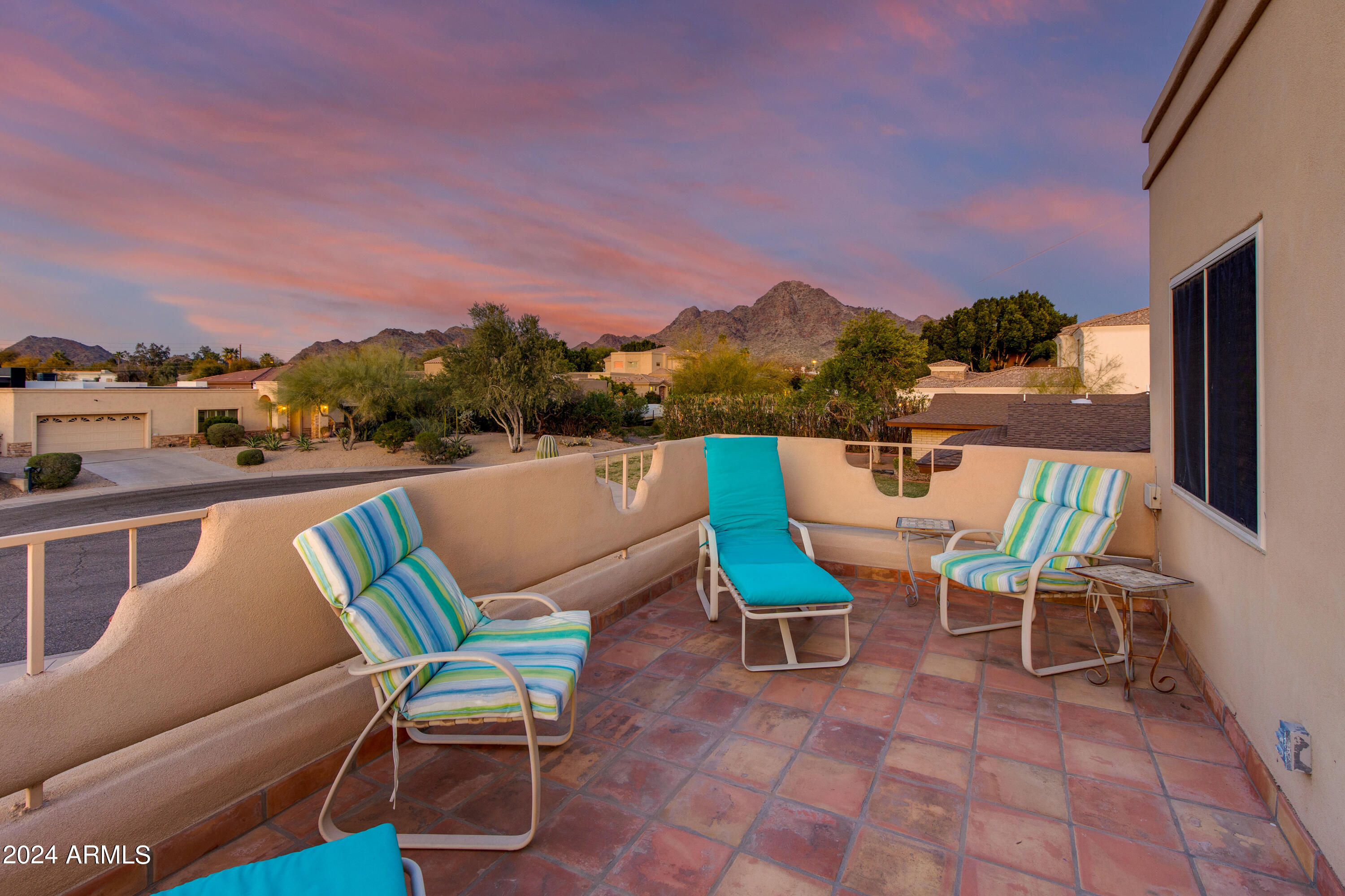 1715 E PALMAIRE Avenue