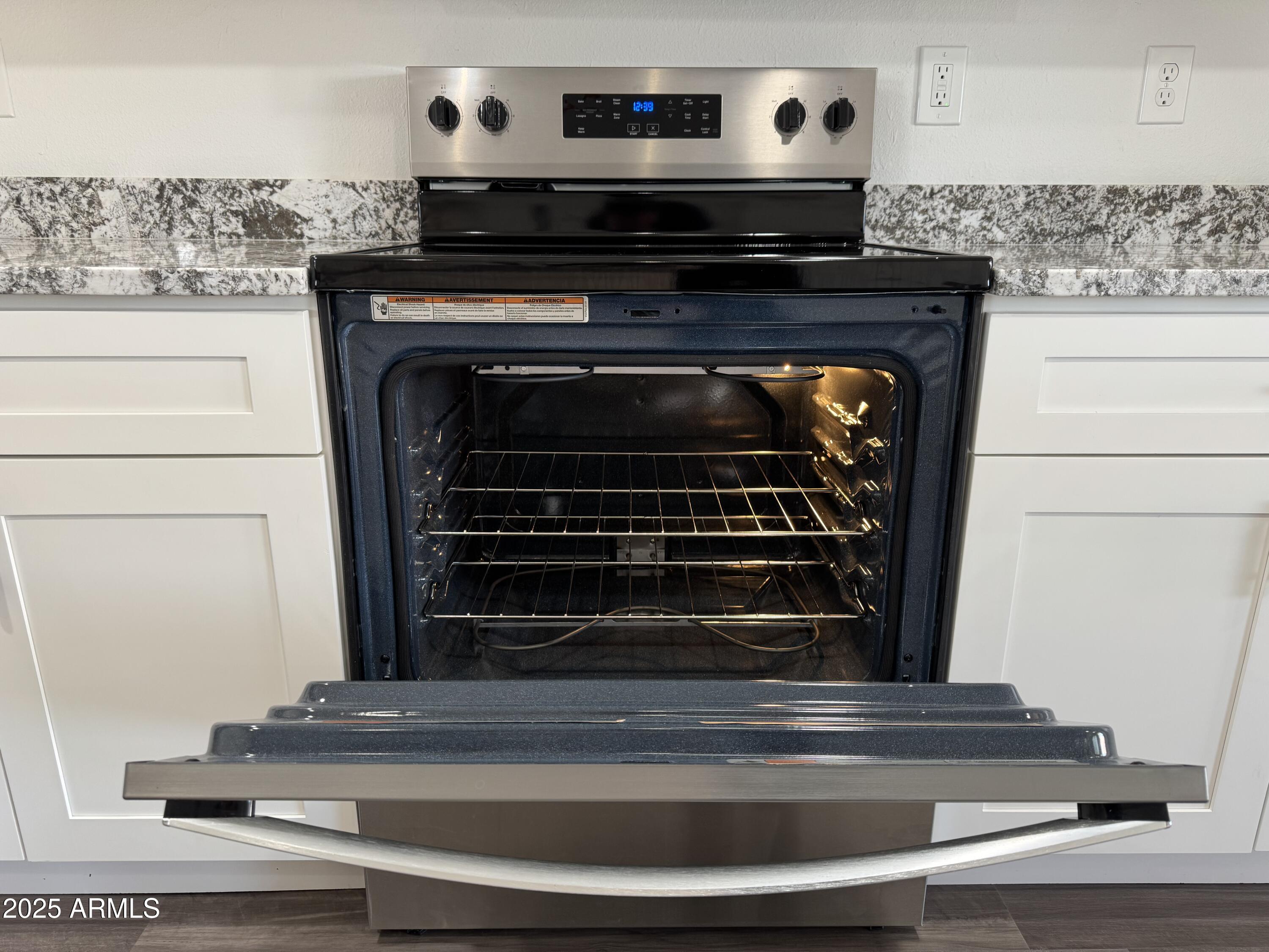 1173 E CORDOVA Avenue