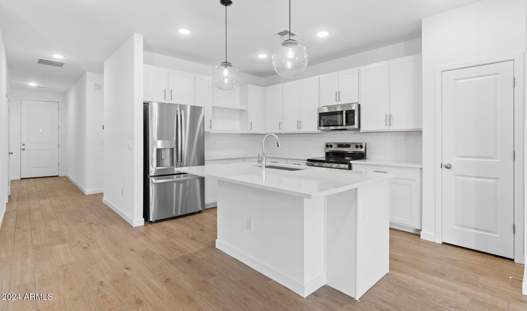 23396 W Burton Avenue