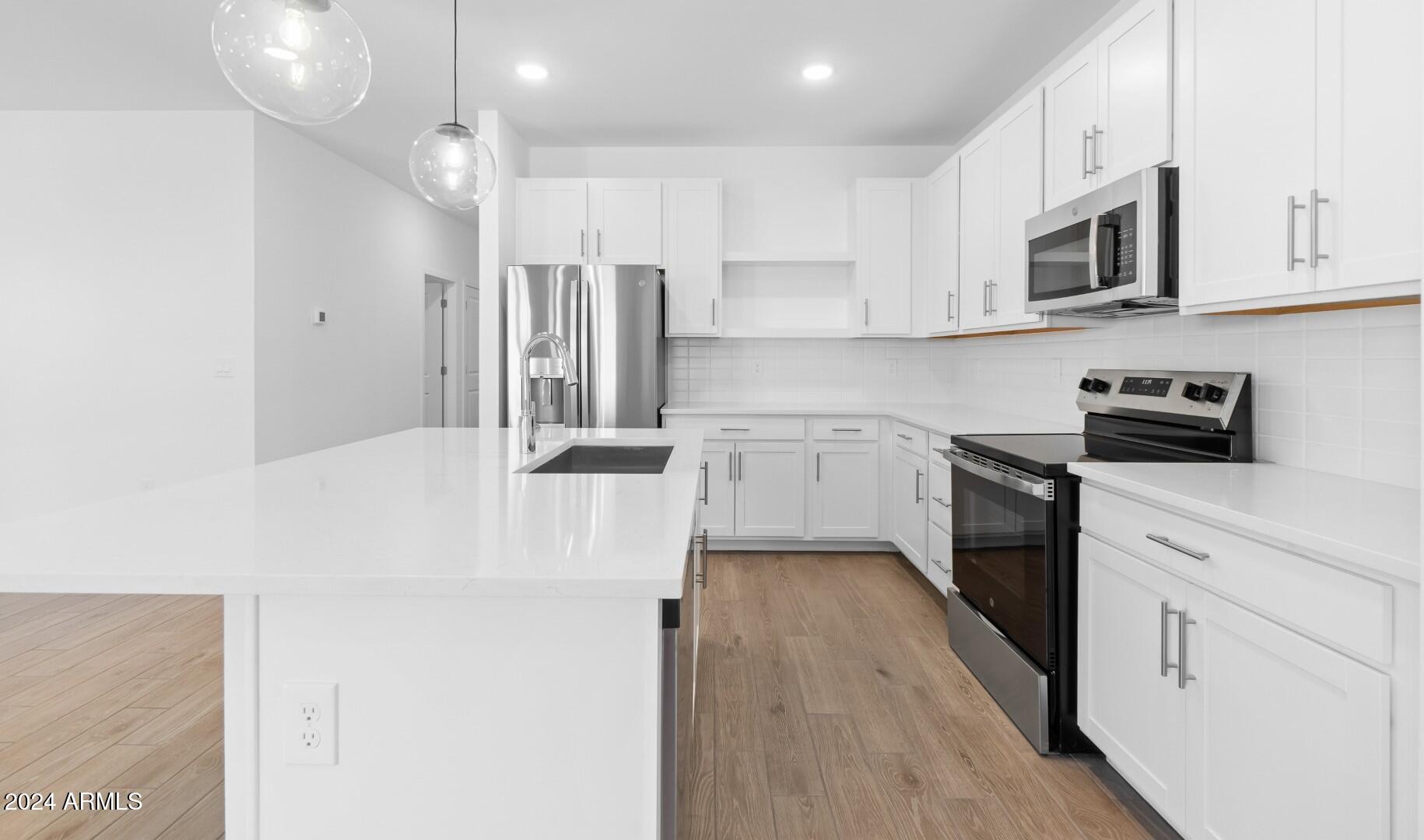 23396 W Burton Avenue