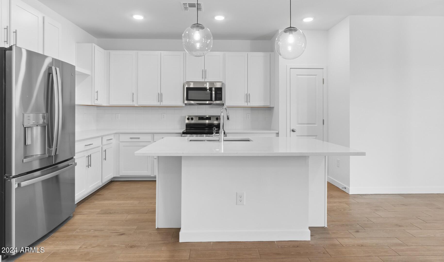 23396 W Burton Avenue