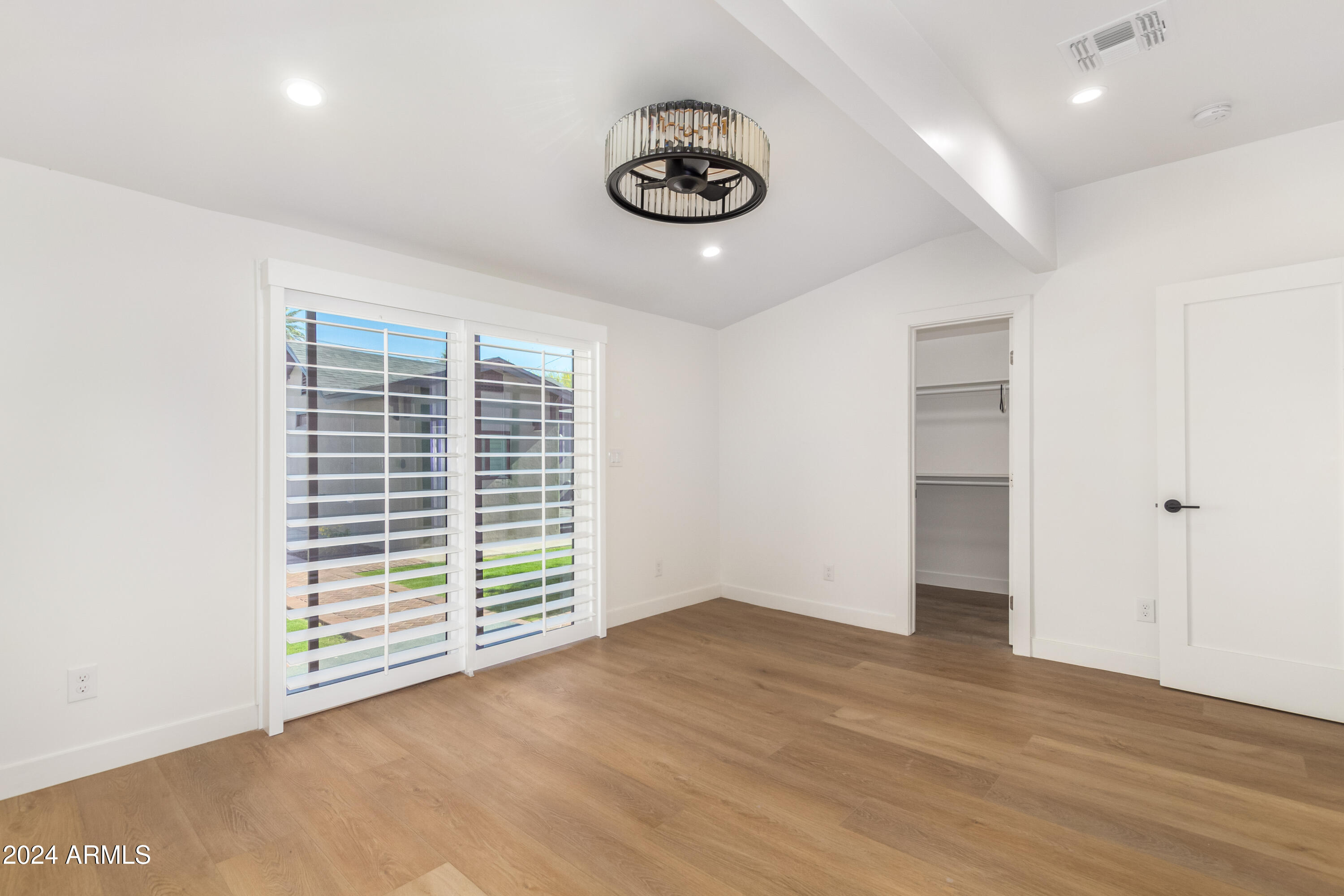 917 E MCKINLEY Street