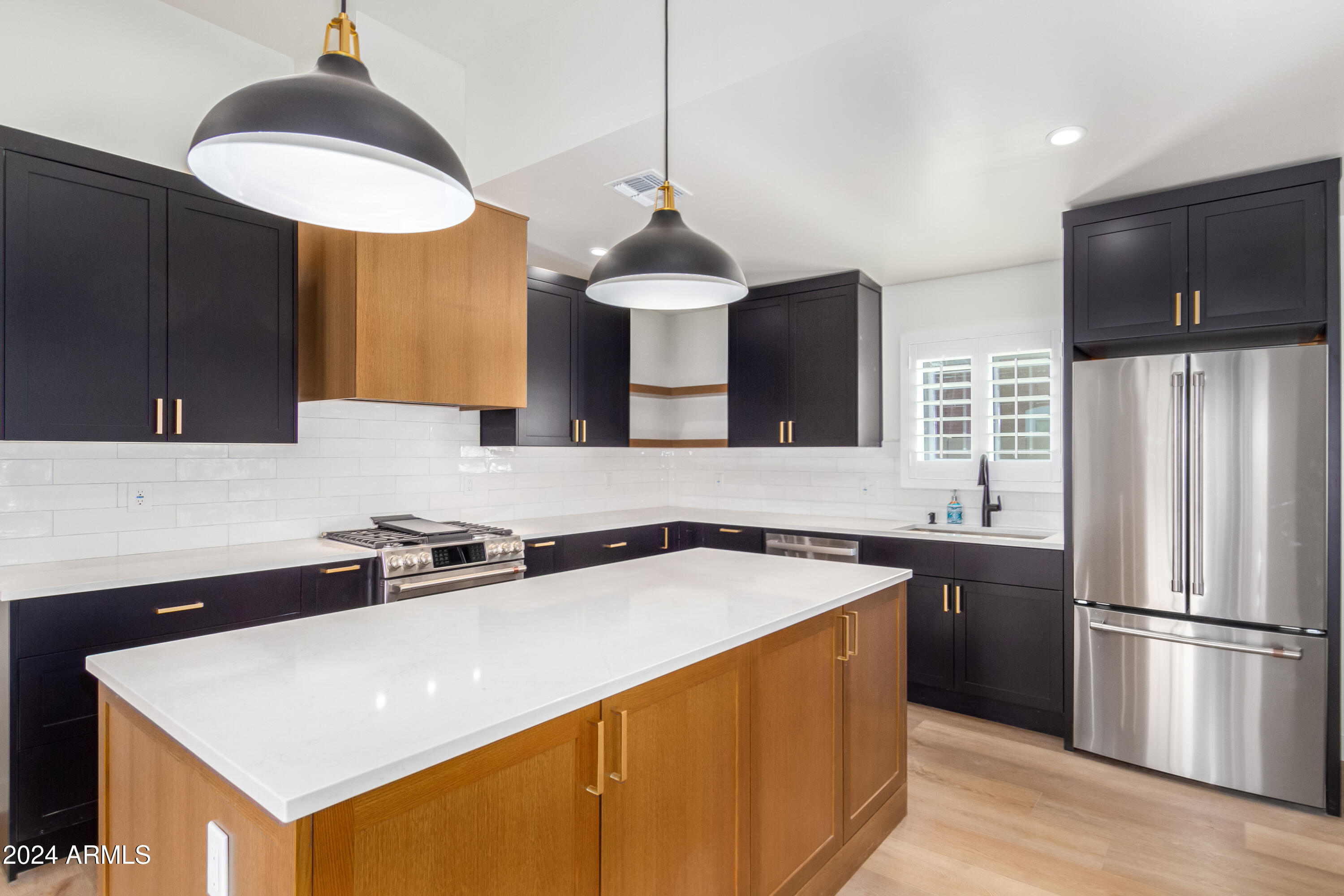 917 E MCKINLEY Street