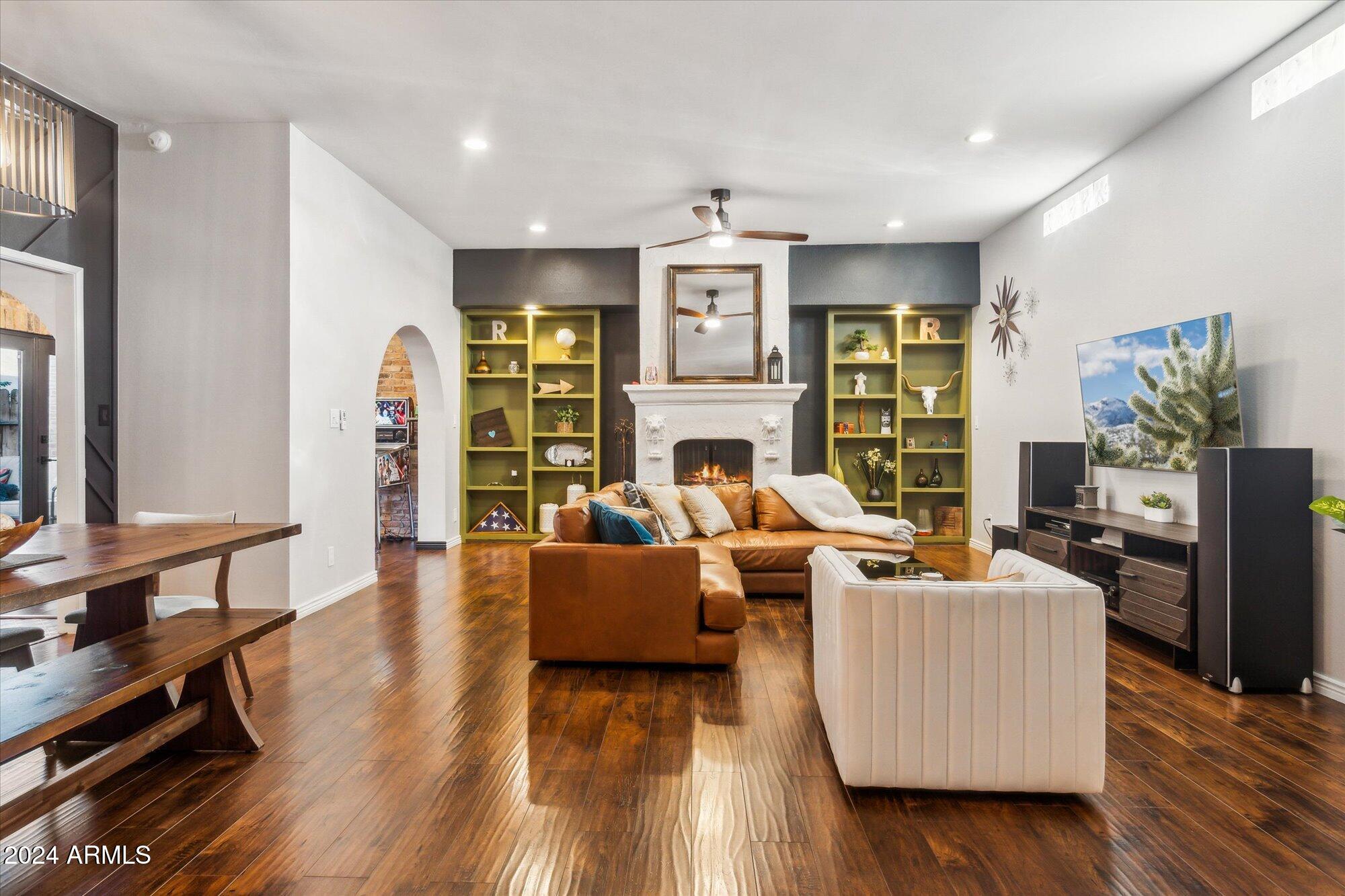 6547 N VILLA MANANA Drive