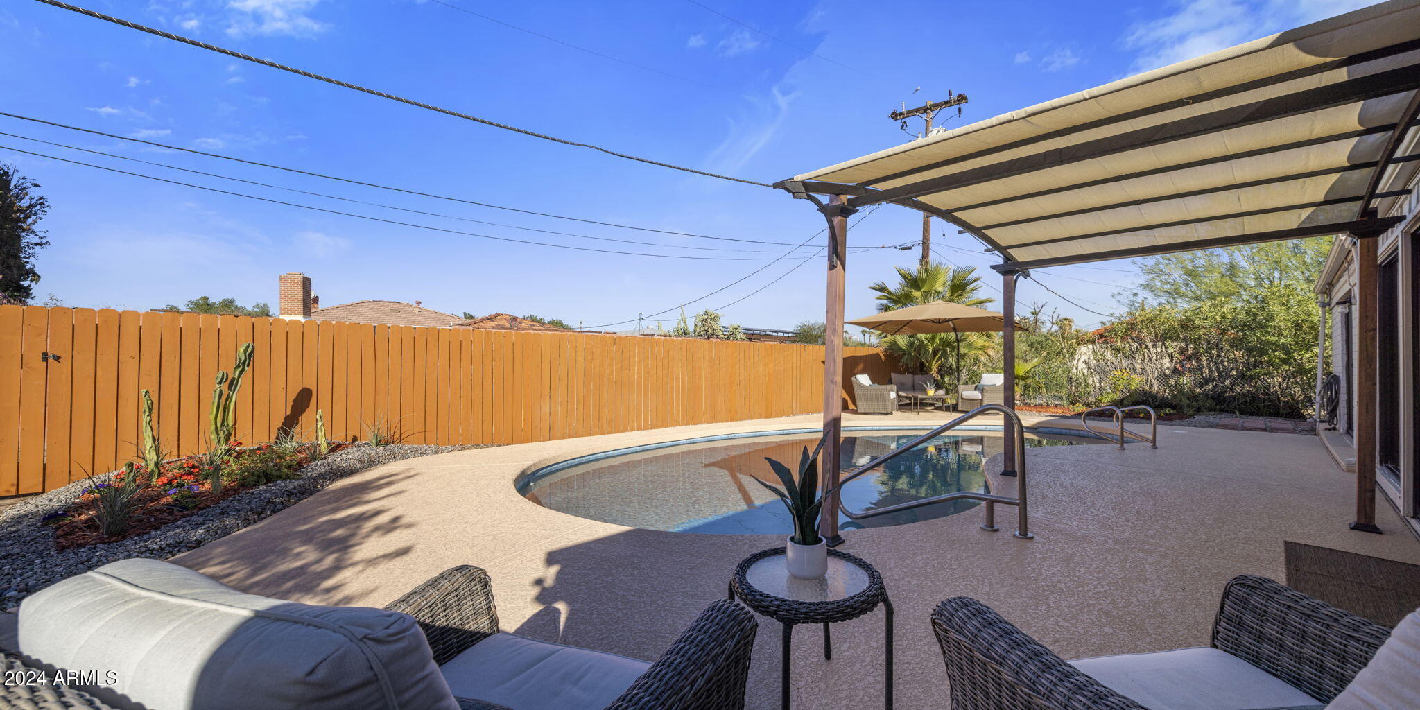 930 W CATALINA Drive