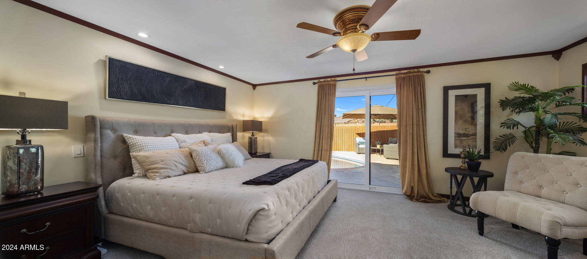 930 W CATALINA Drive