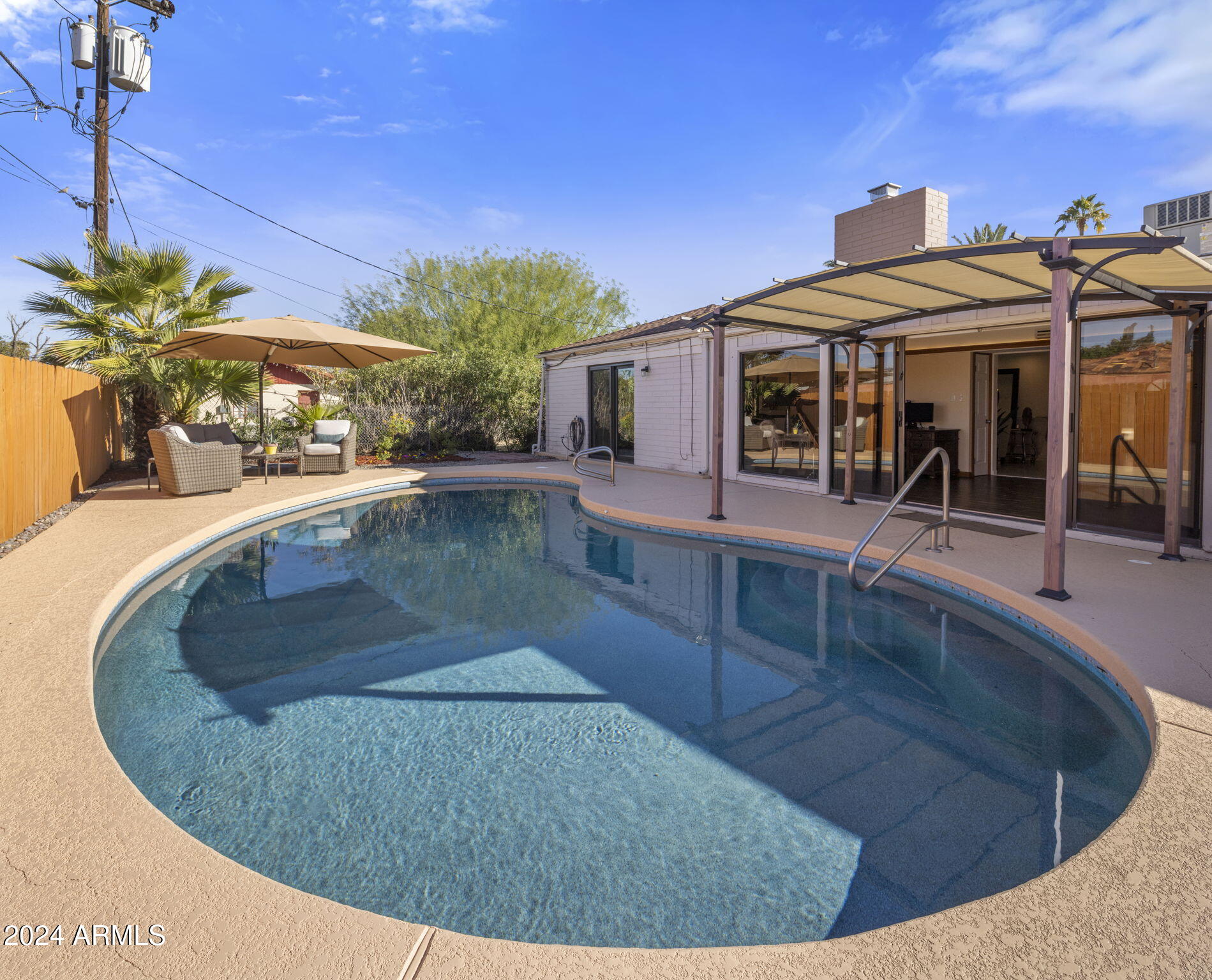 930 W CATALINA Drive