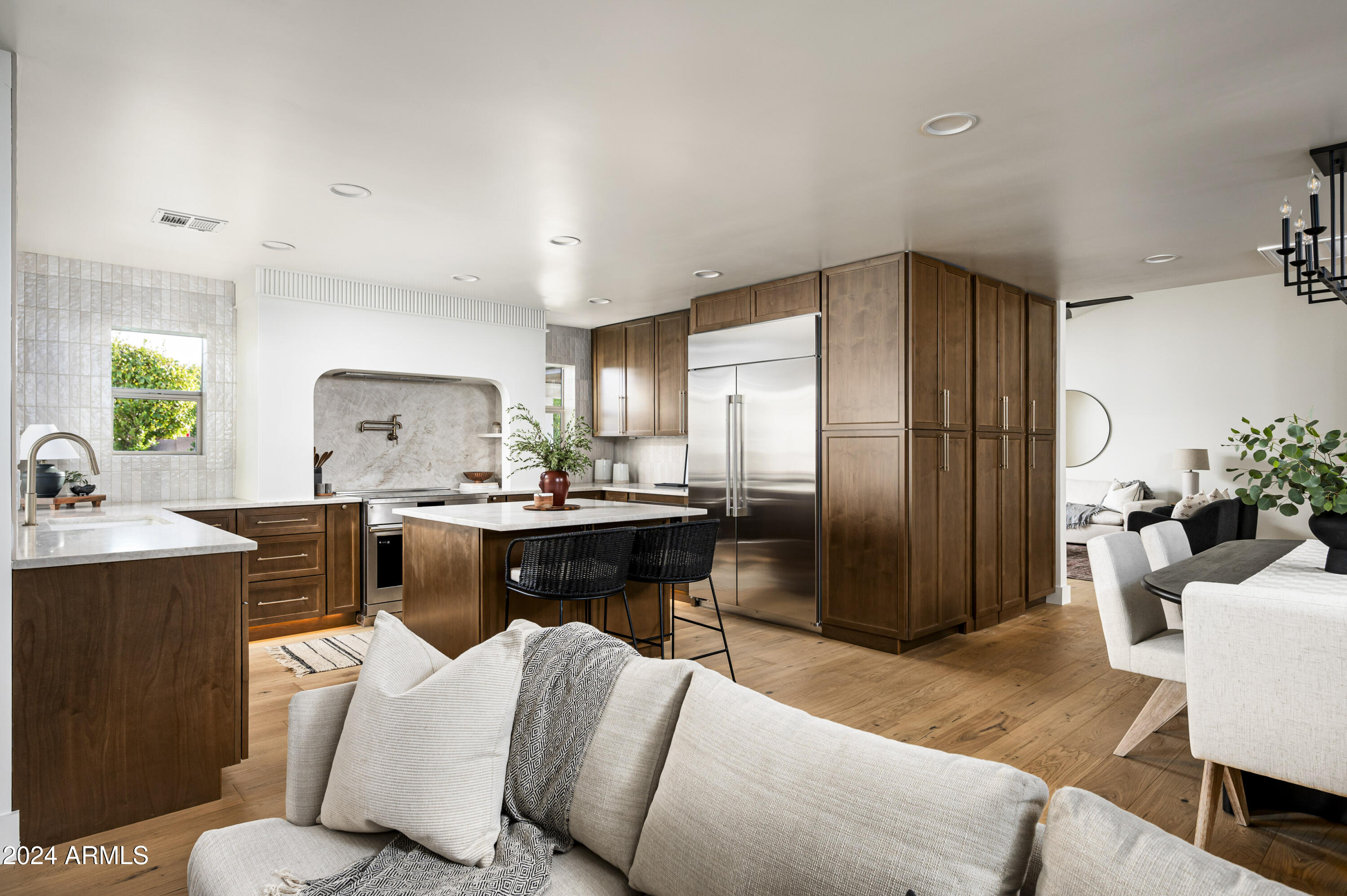 7511 E WOODSAGE Lane