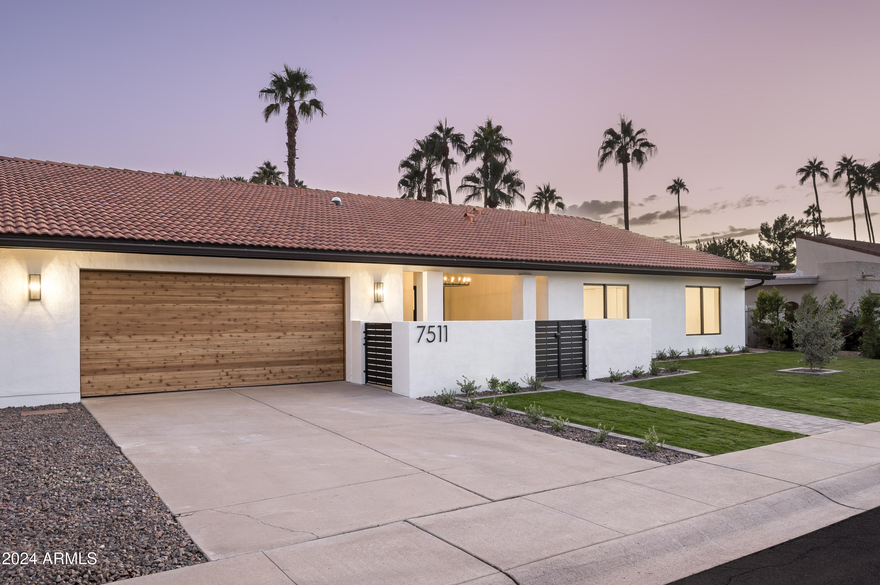 7511 E WOODSAGE Lane