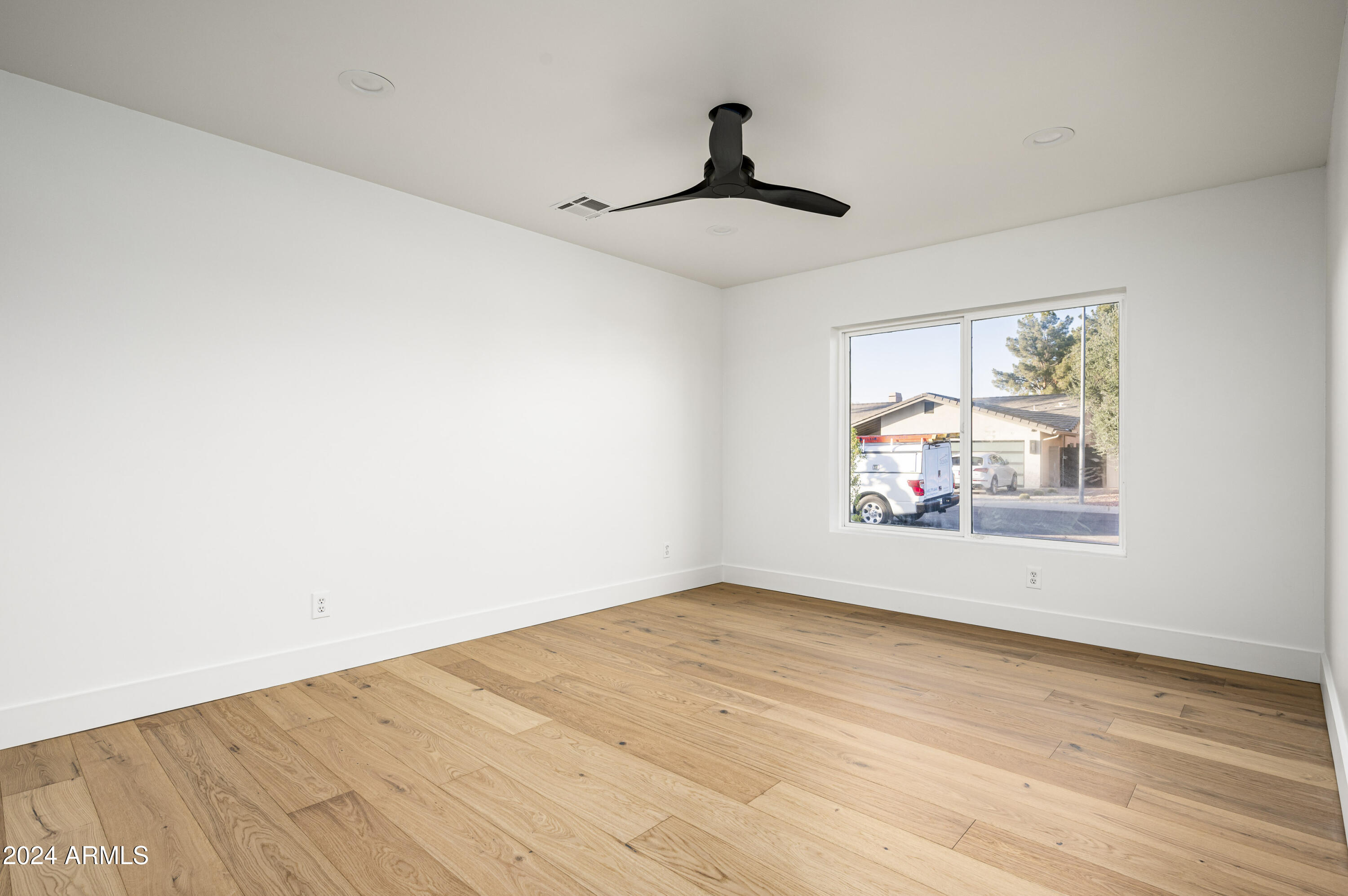 7511 E WOODSAGE Lane