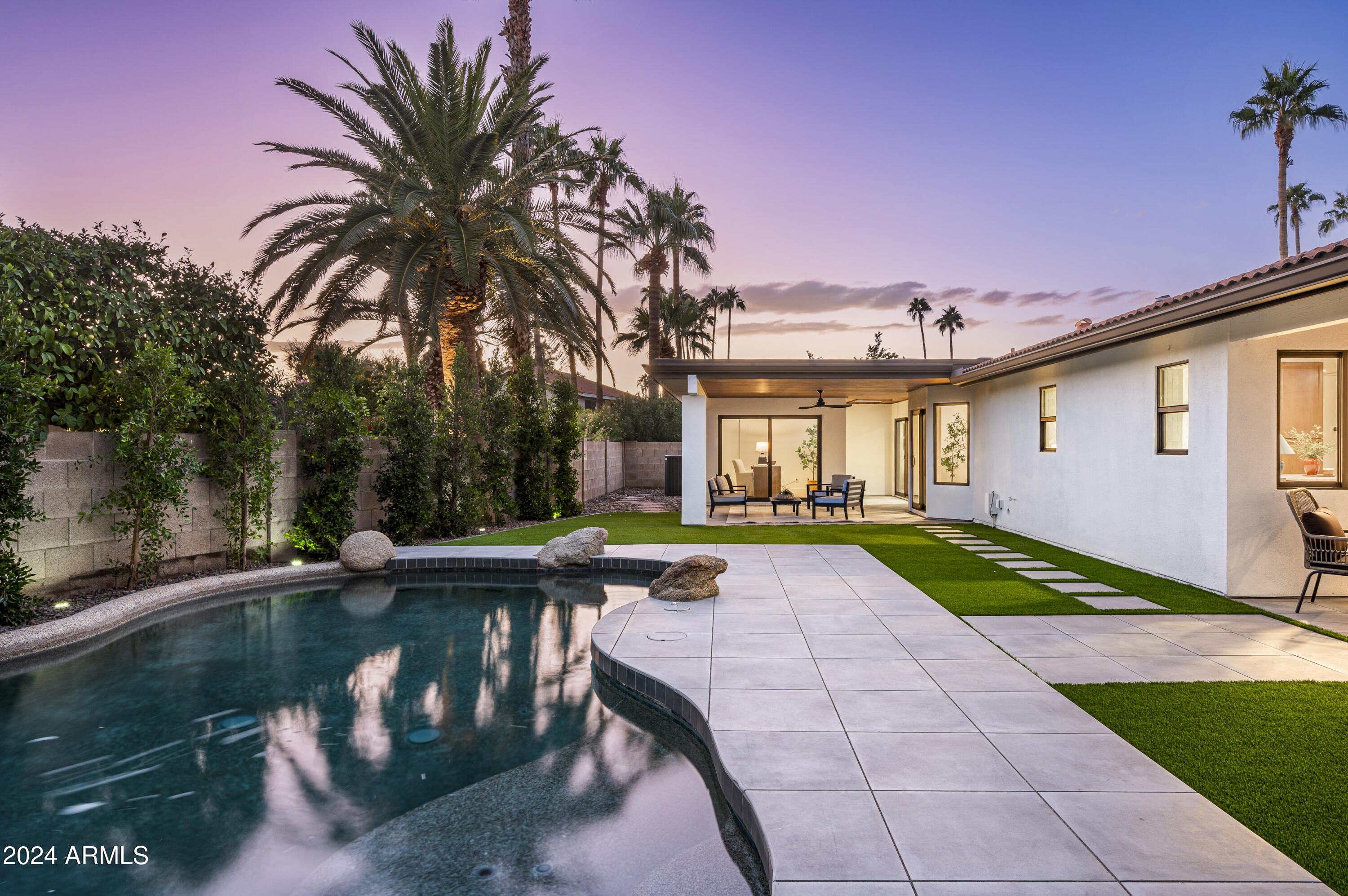 7511 E WOODSAGE Lane