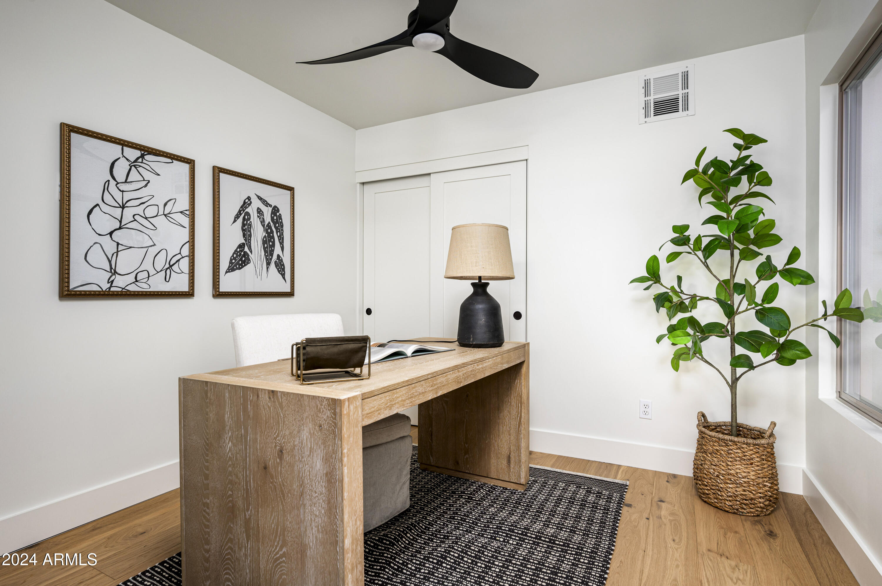 7511 E WOODSAGE Lane