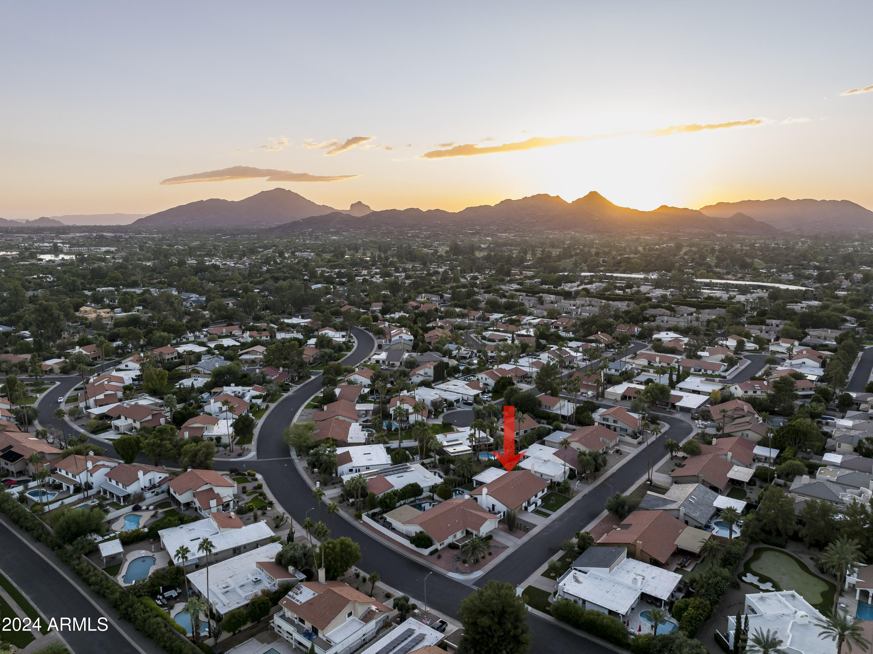 7511 E WOODSAGE Lane