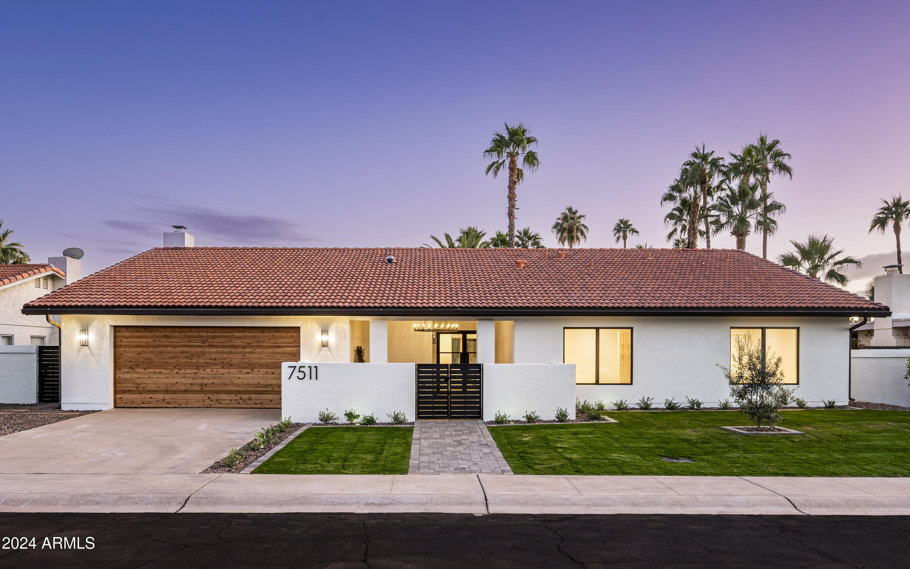 7511 E WOODSAGE Lane