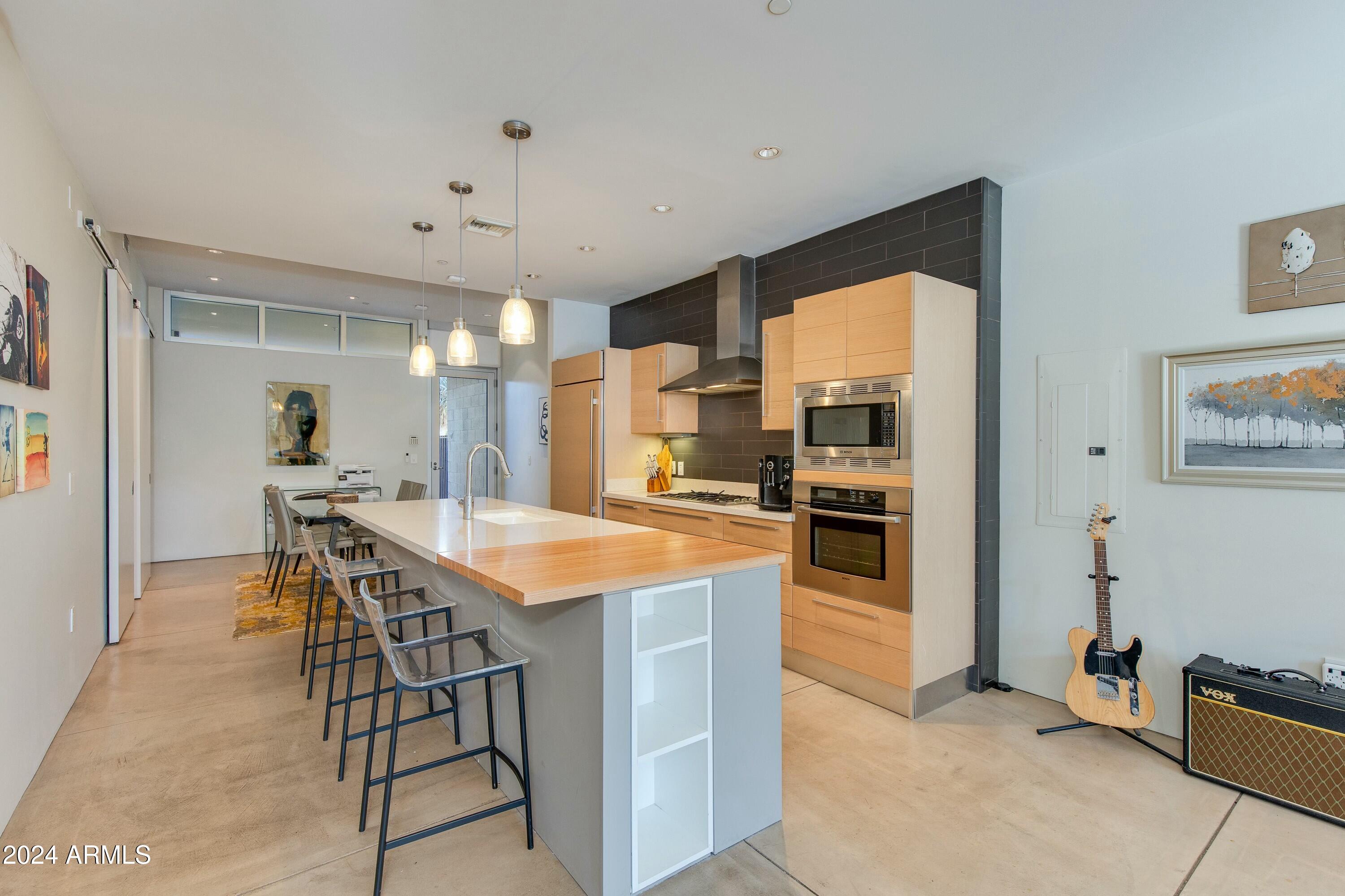 4737 N SCOTTSDALE Road Unit: 1007