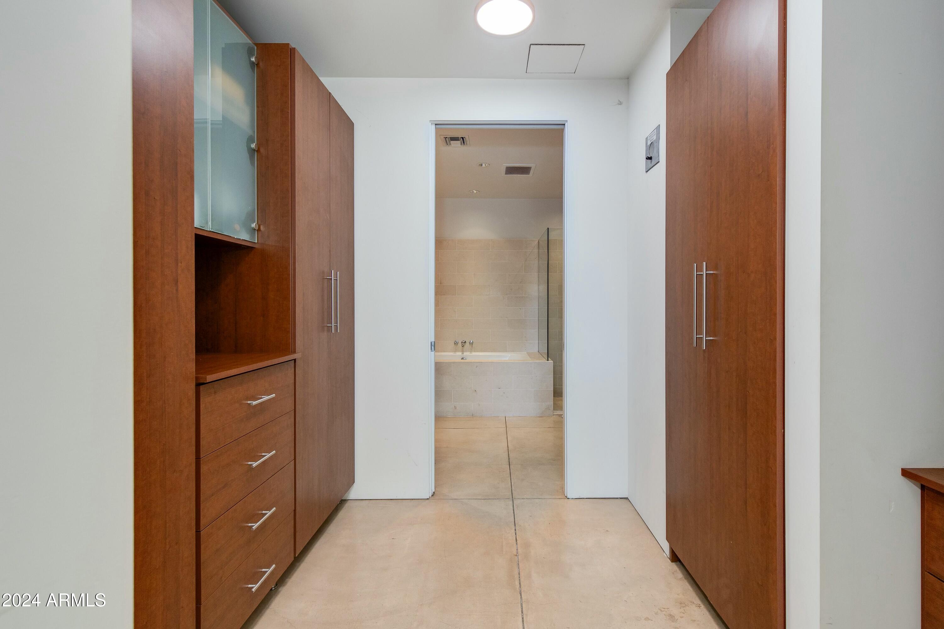 4737 N SCOTTSDALE Road Unit: 1007