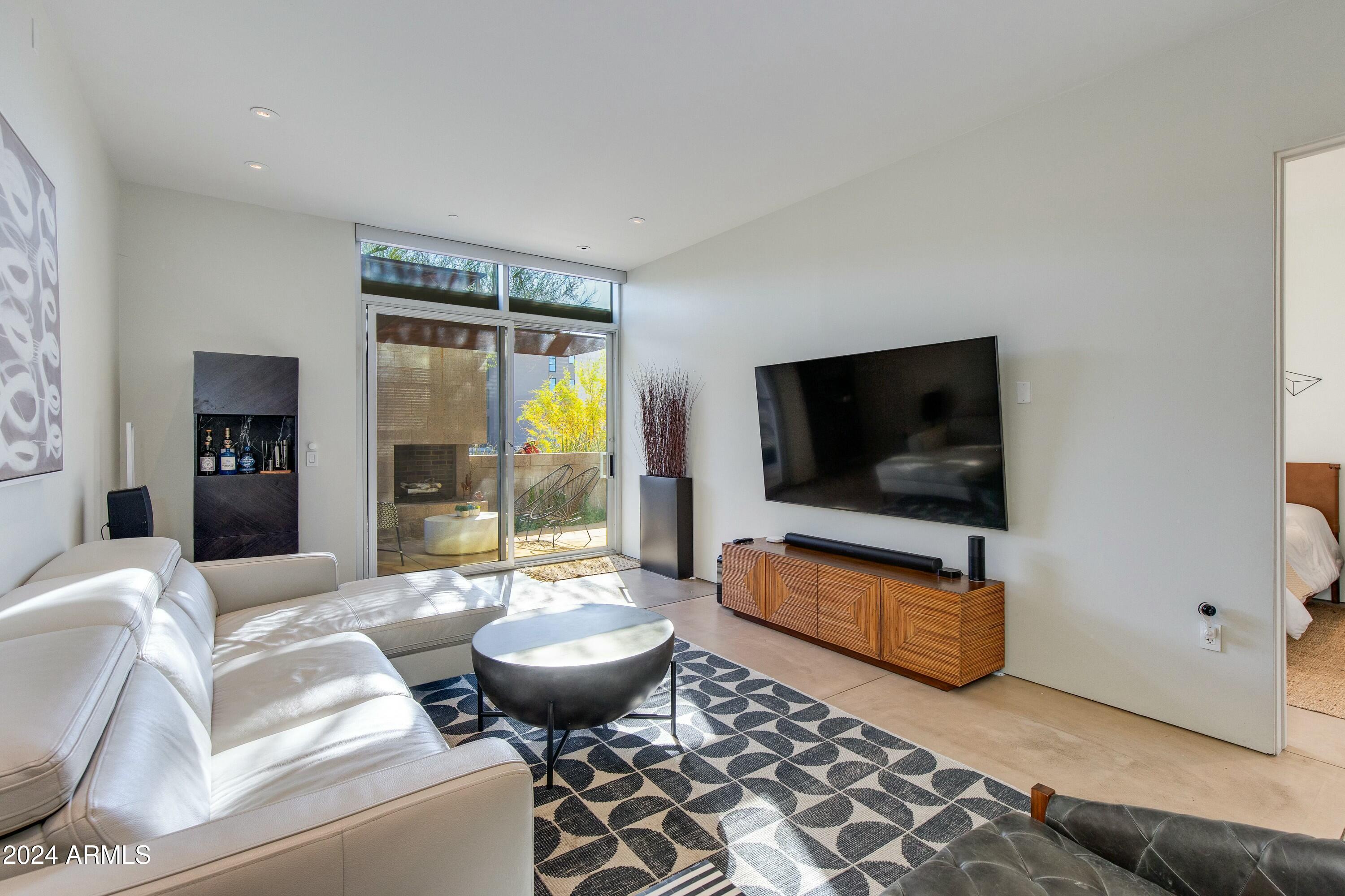 4737 N SCOTTSDALE Road Unit: 1007