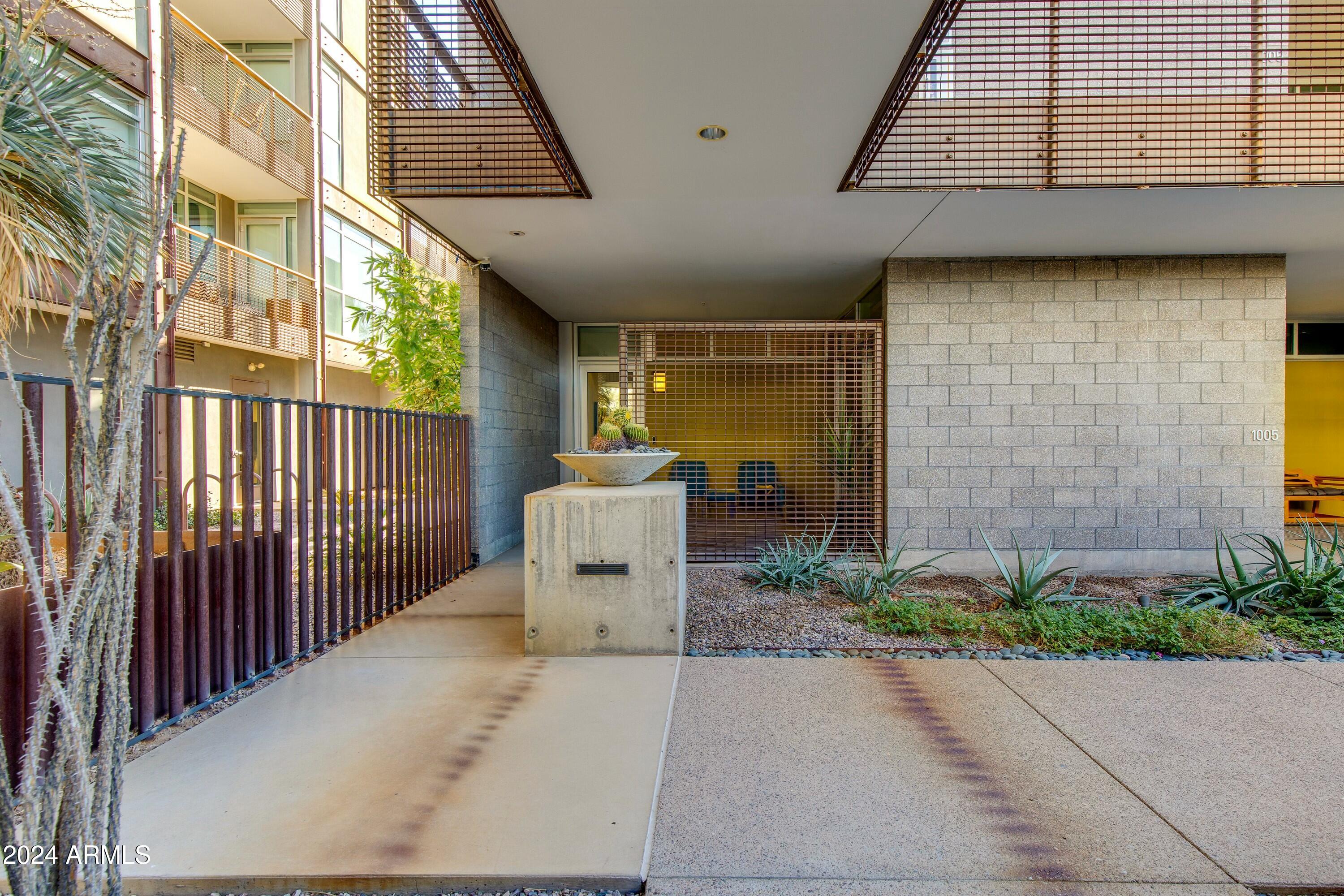 4737 N SCOTTSDALE Road Unit: 1007
