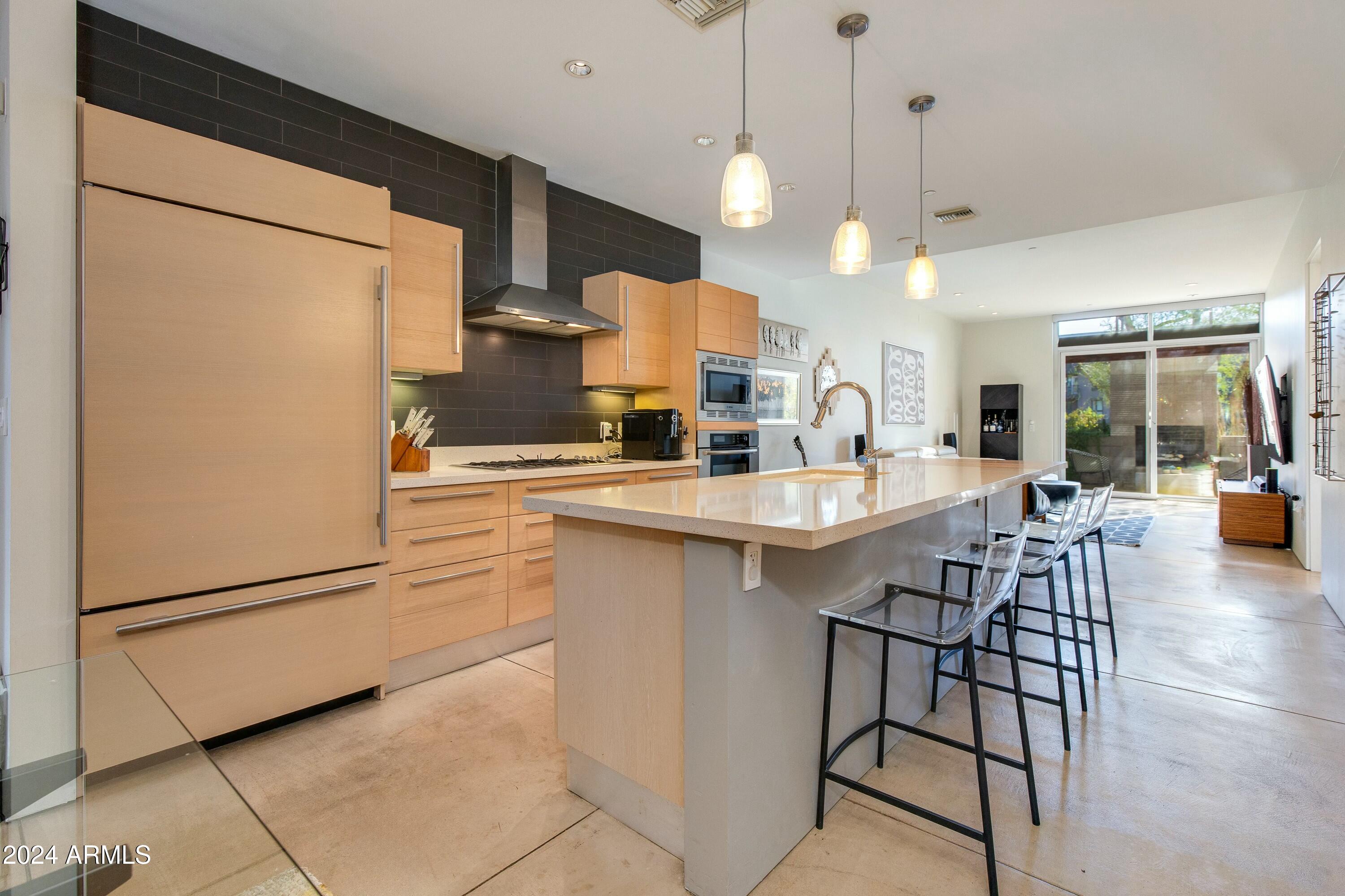 4737 N SCOTTSDALE Road Unit: 1007