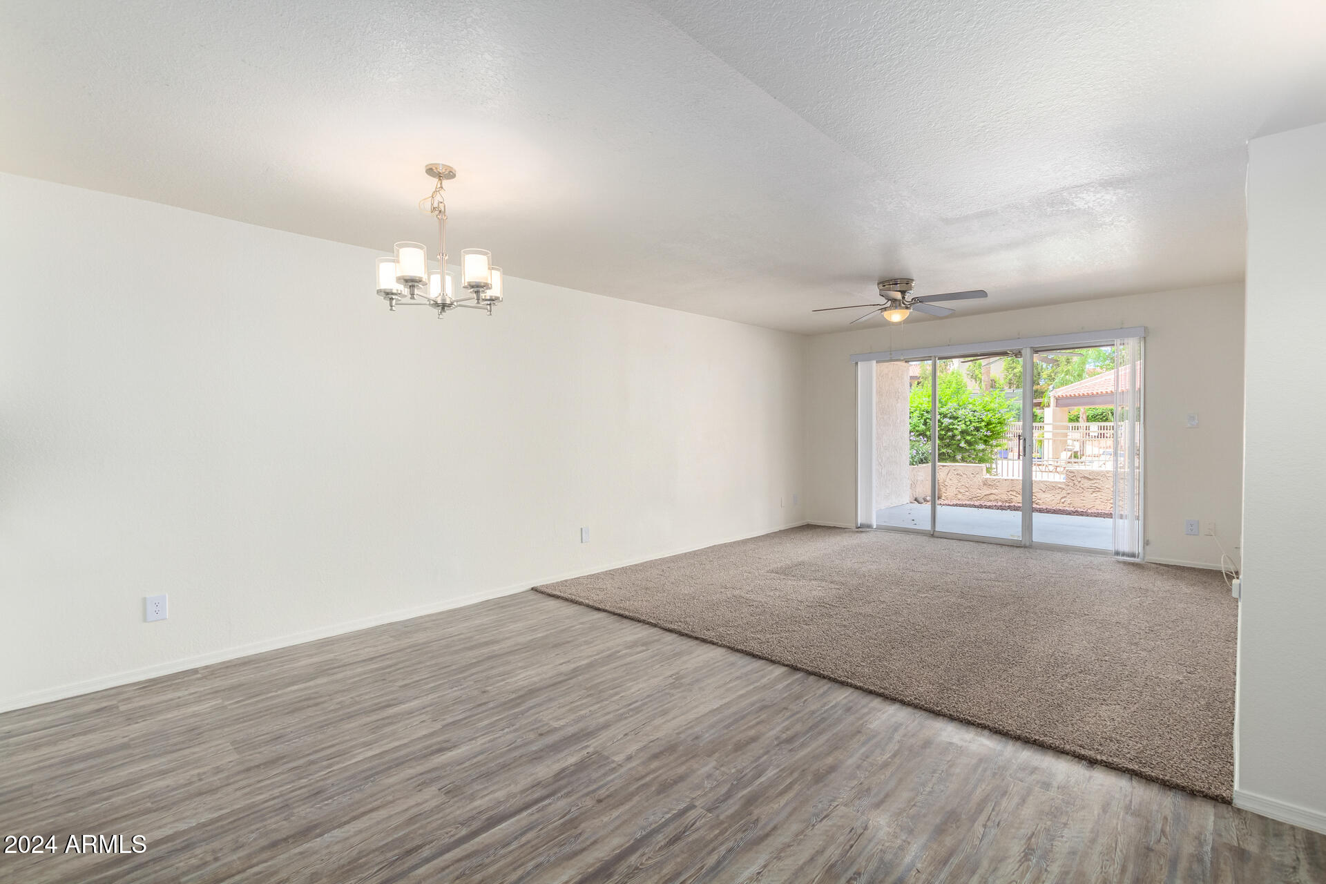 11048 N 28TH Drive, 145