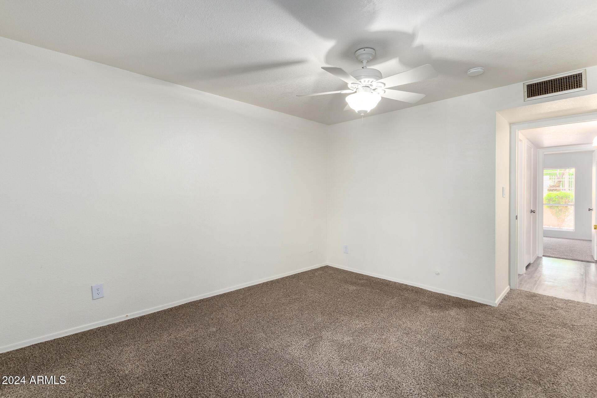 11048 N 28TH Drive, 145