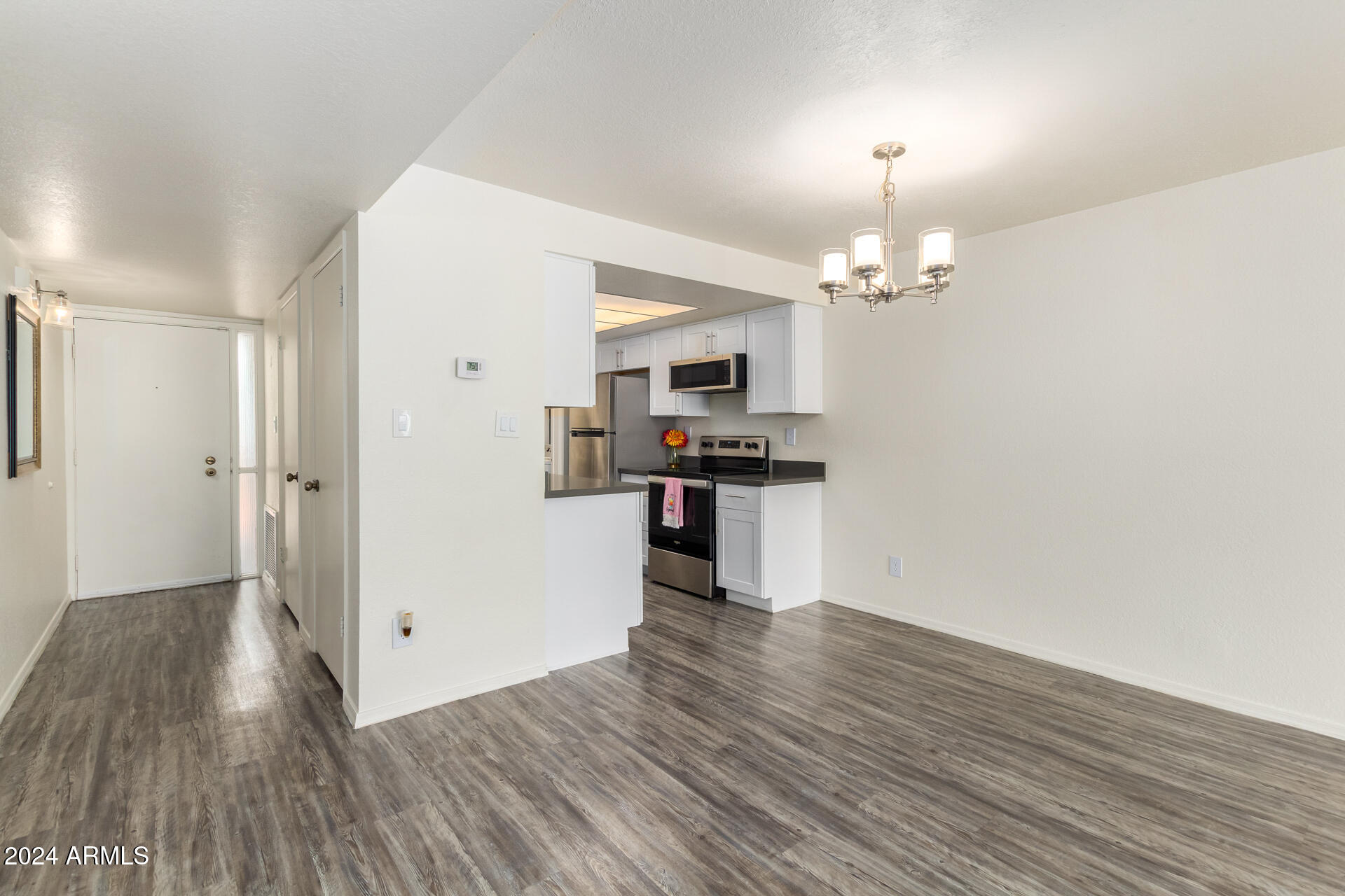 11048 N 28TH Drive, 145