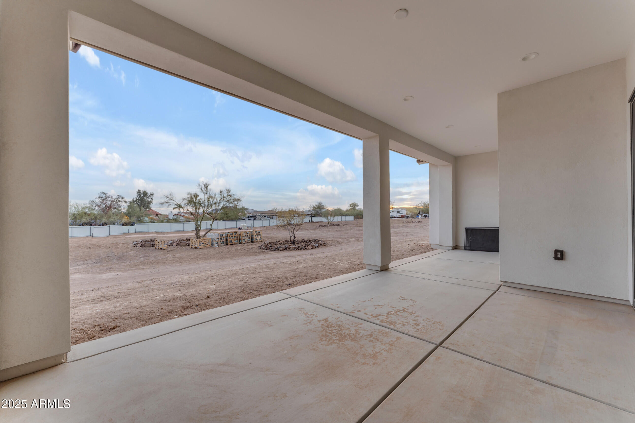 433 W Saddle Mountain Road