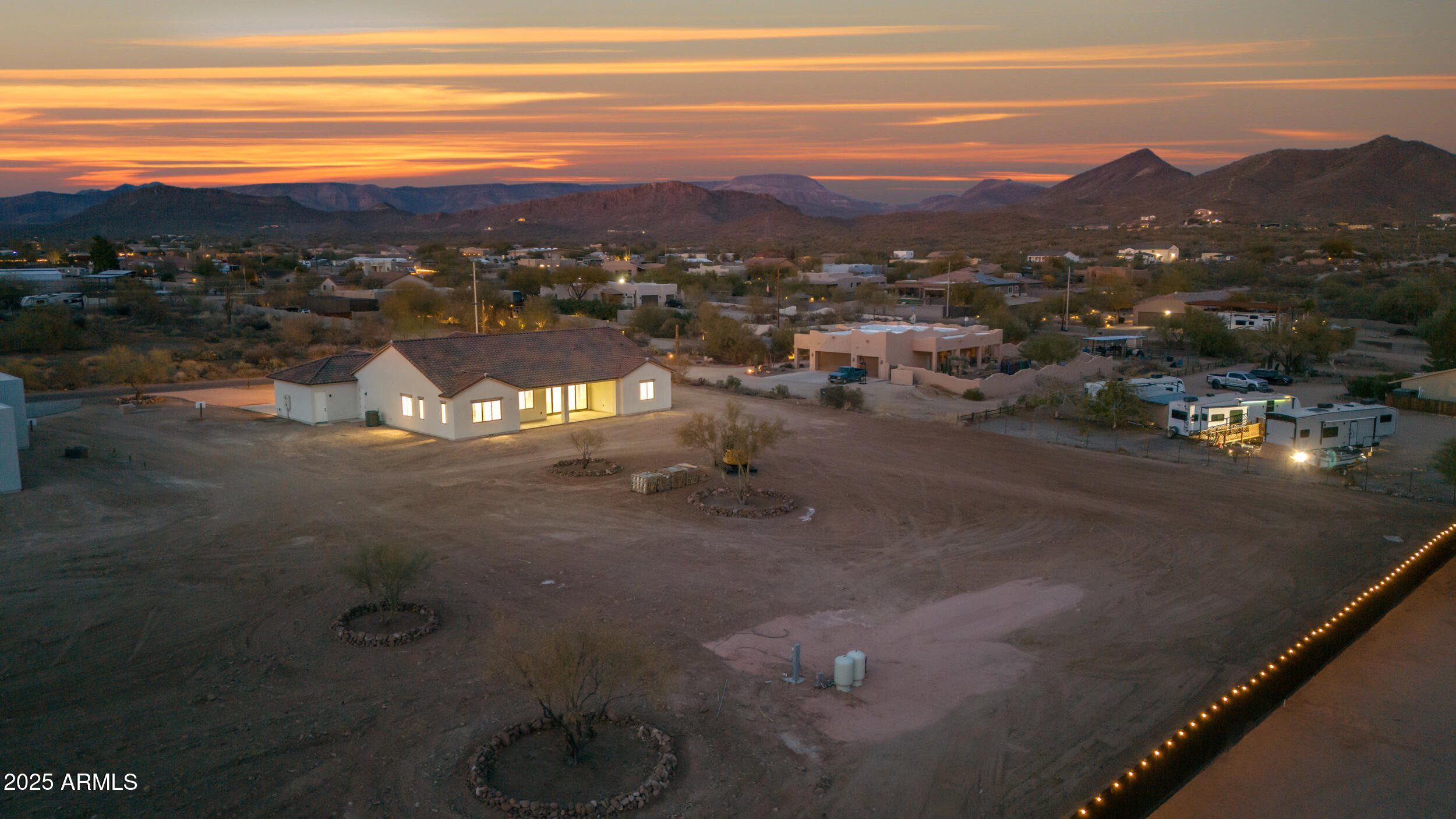 433 W Saddle Mountain Road