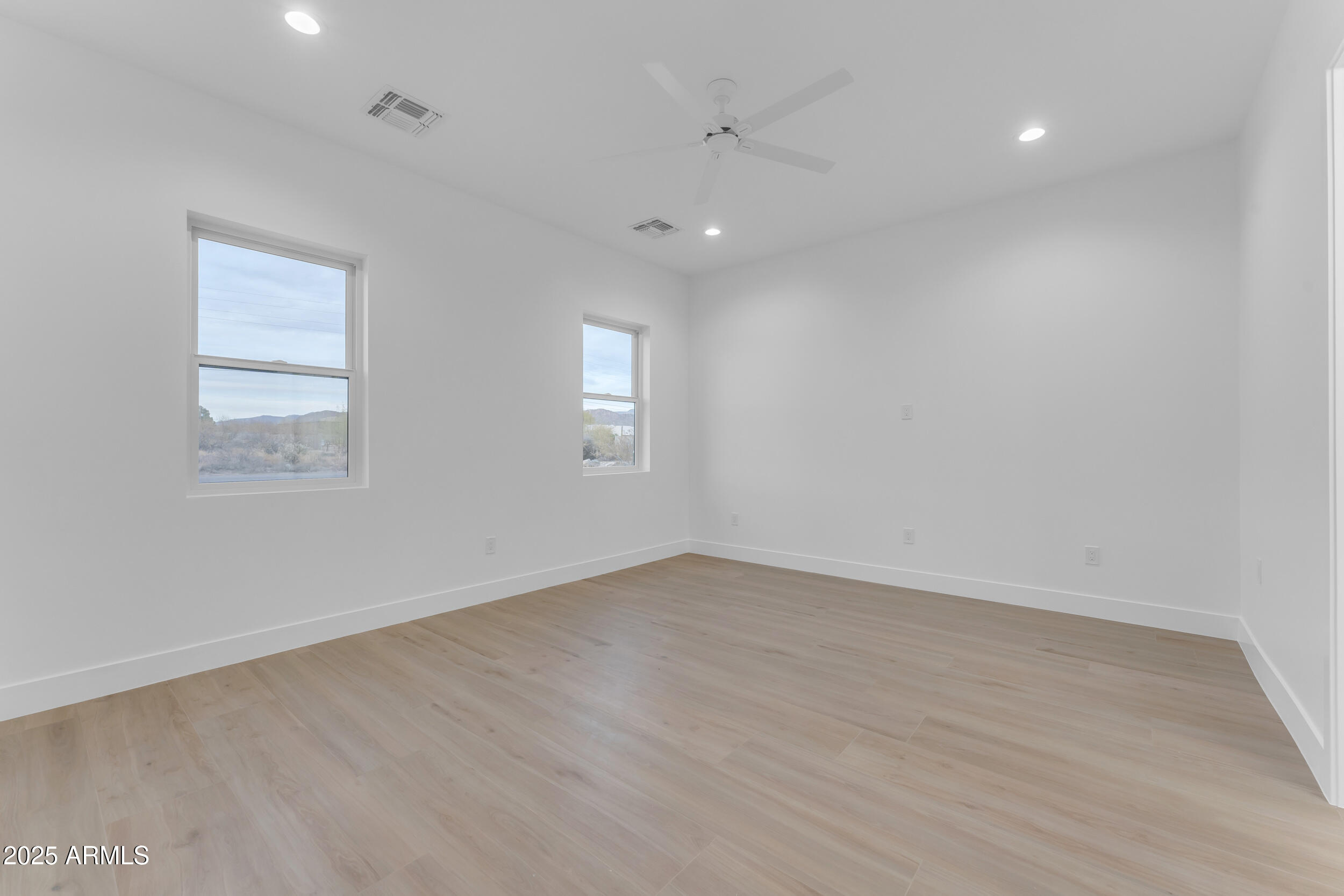 433 W Saddle Mountain Road