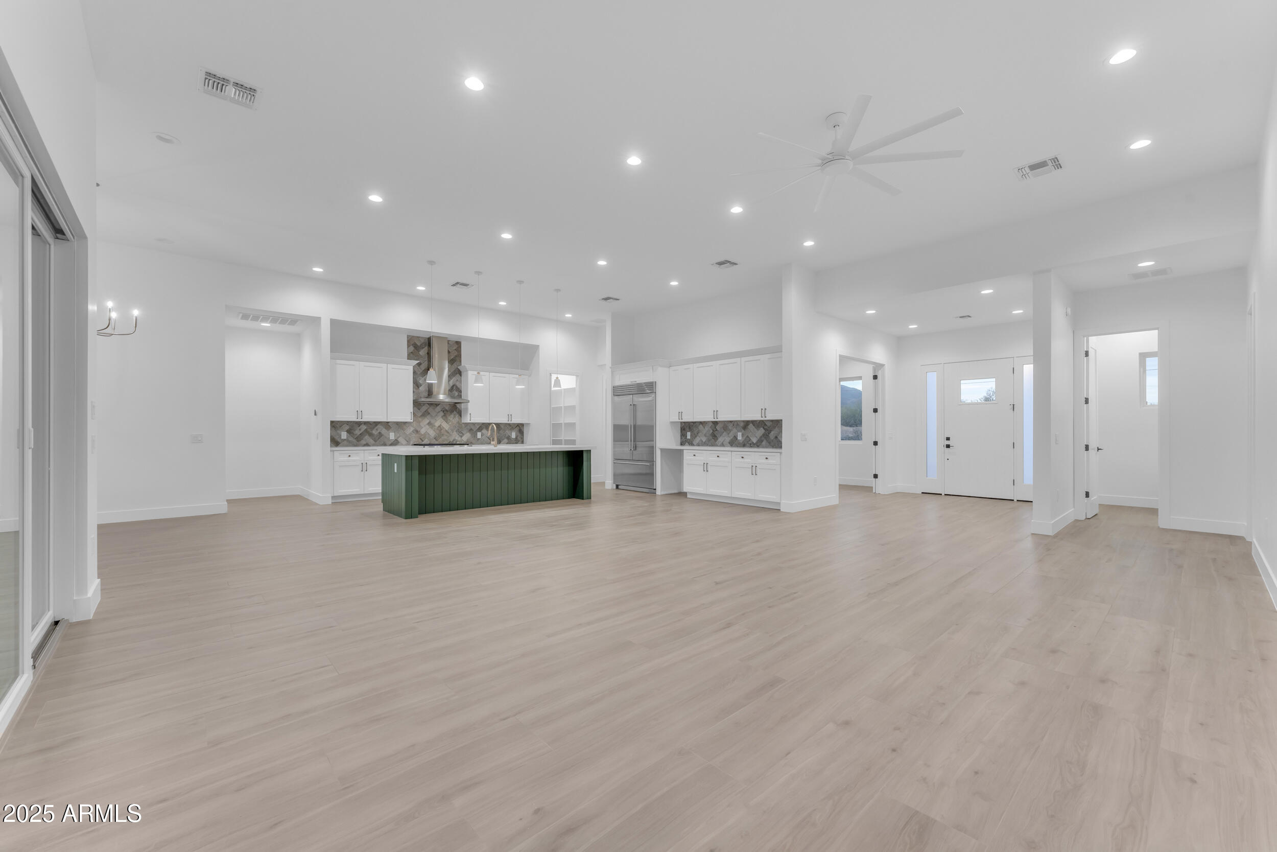 433 W Saddle Mountain Road