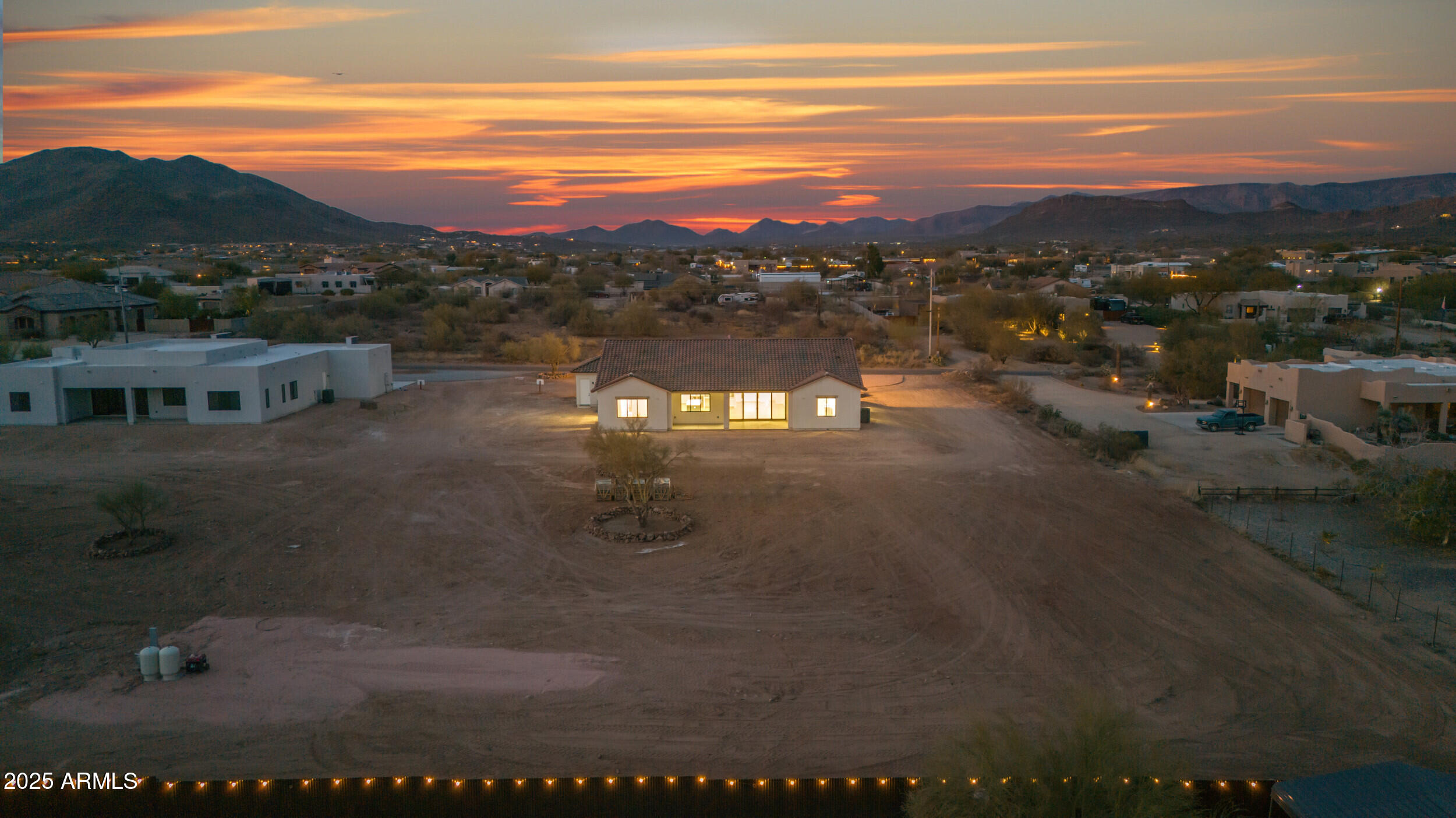 433 W Saddle Mountain Road