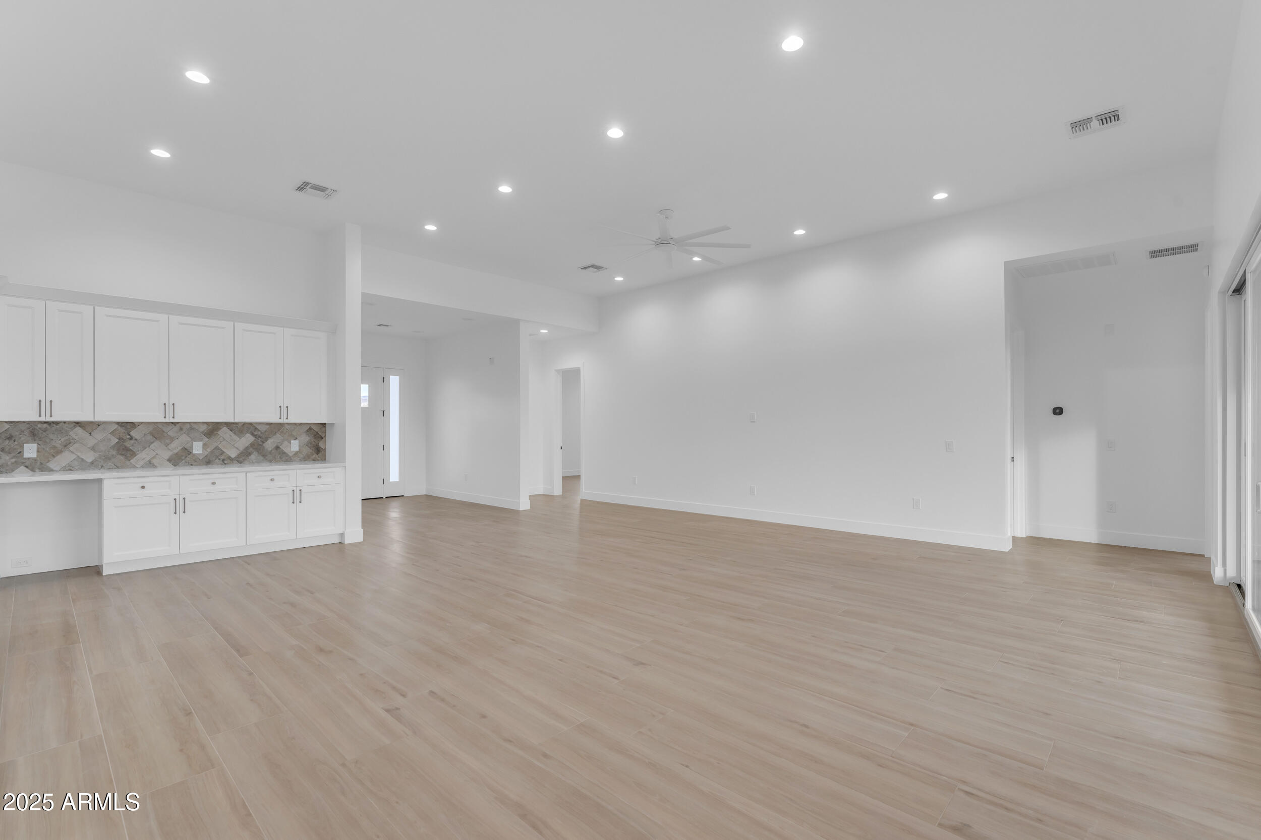 433 W Saddle Mountain Road