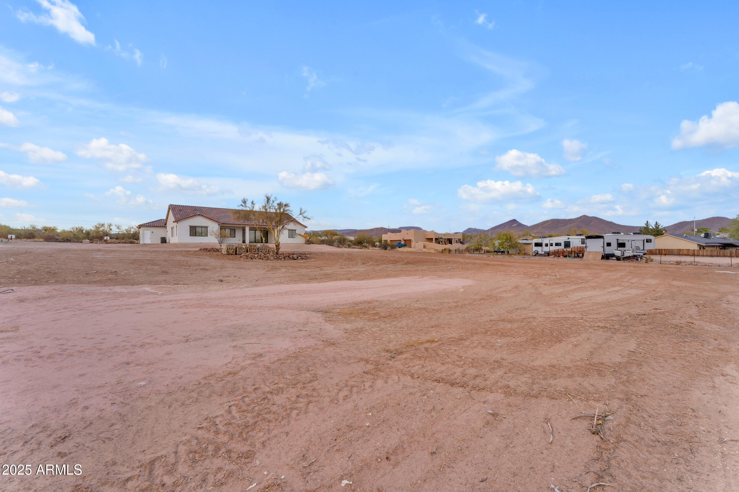 433 W Saddle Mountain Road