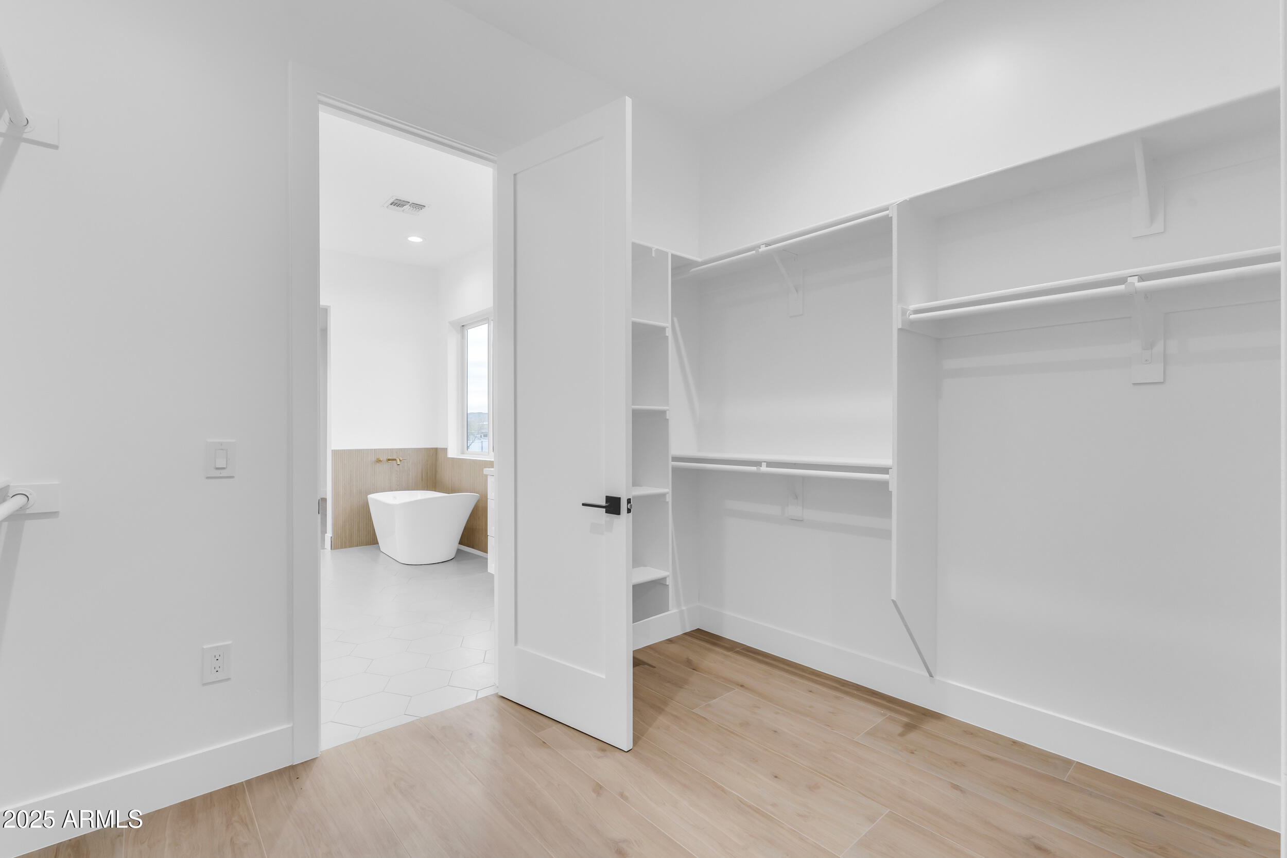 433 W Saddle Mountain Road