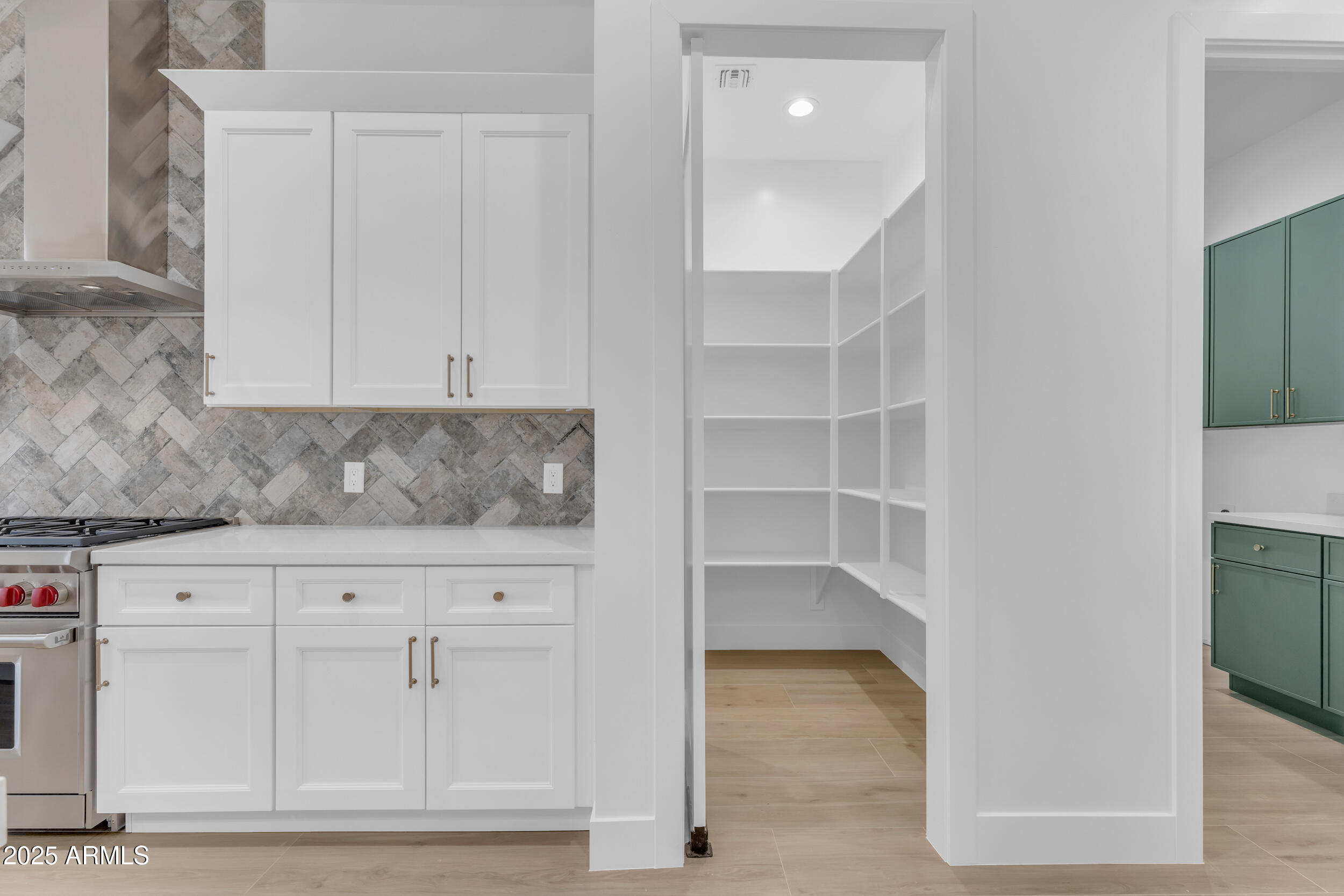 433 W Saddle Mountain Road