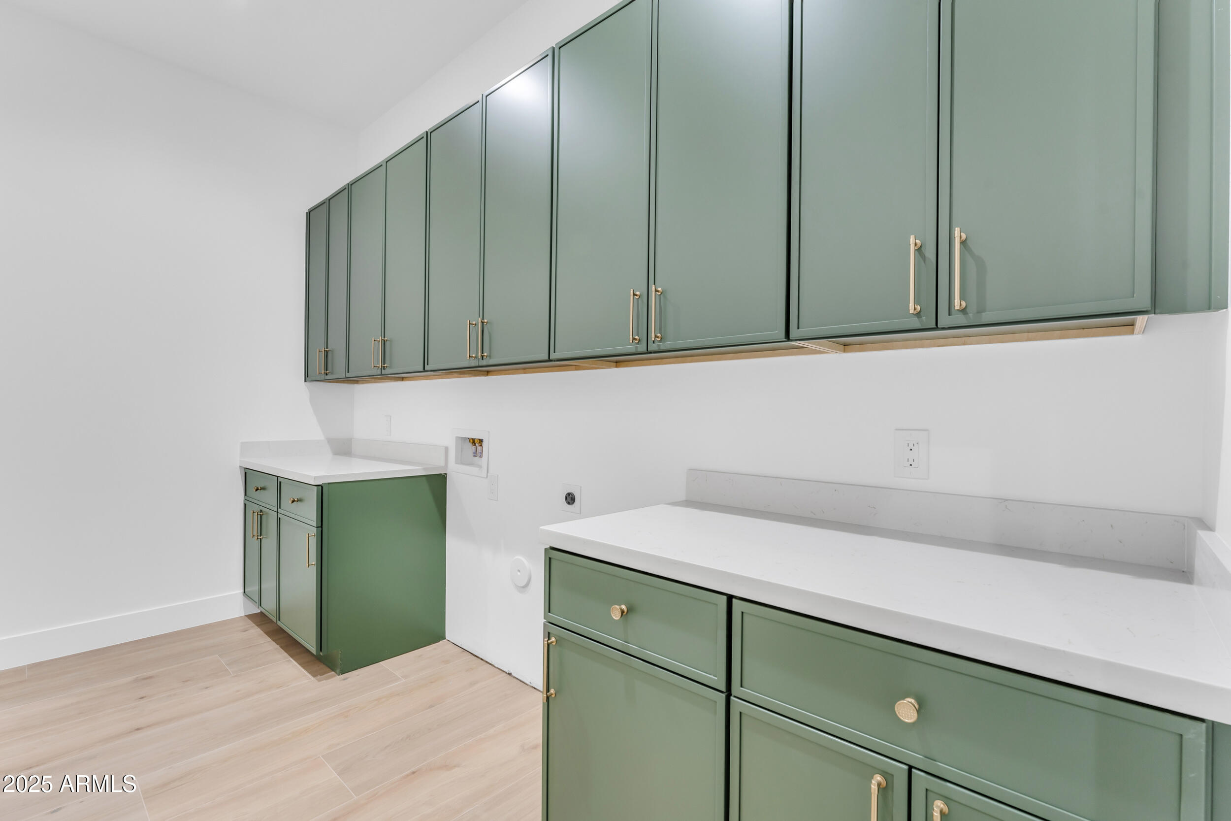 433 W Saddle Mountain Road