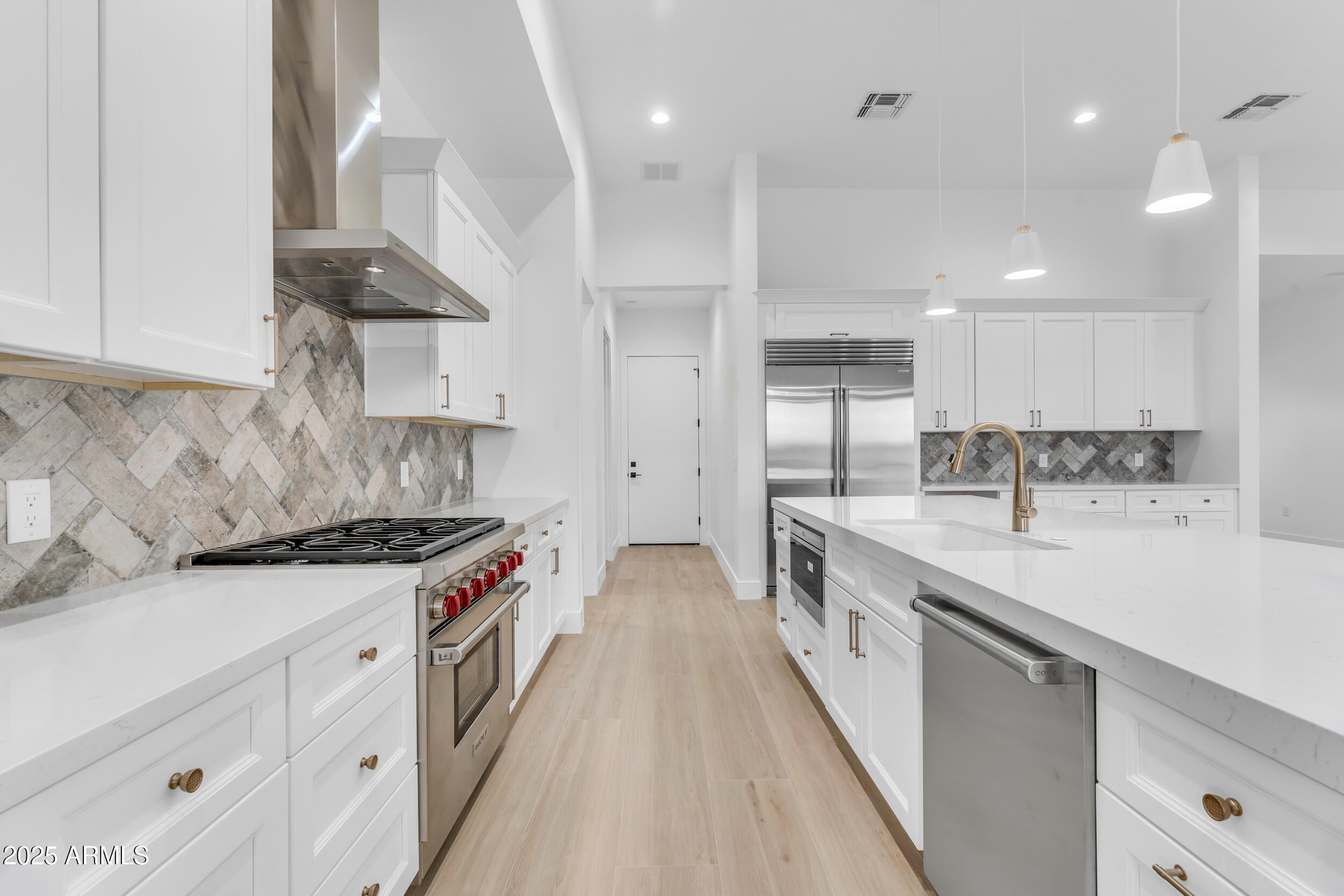 433 W Saddle Mountain Road