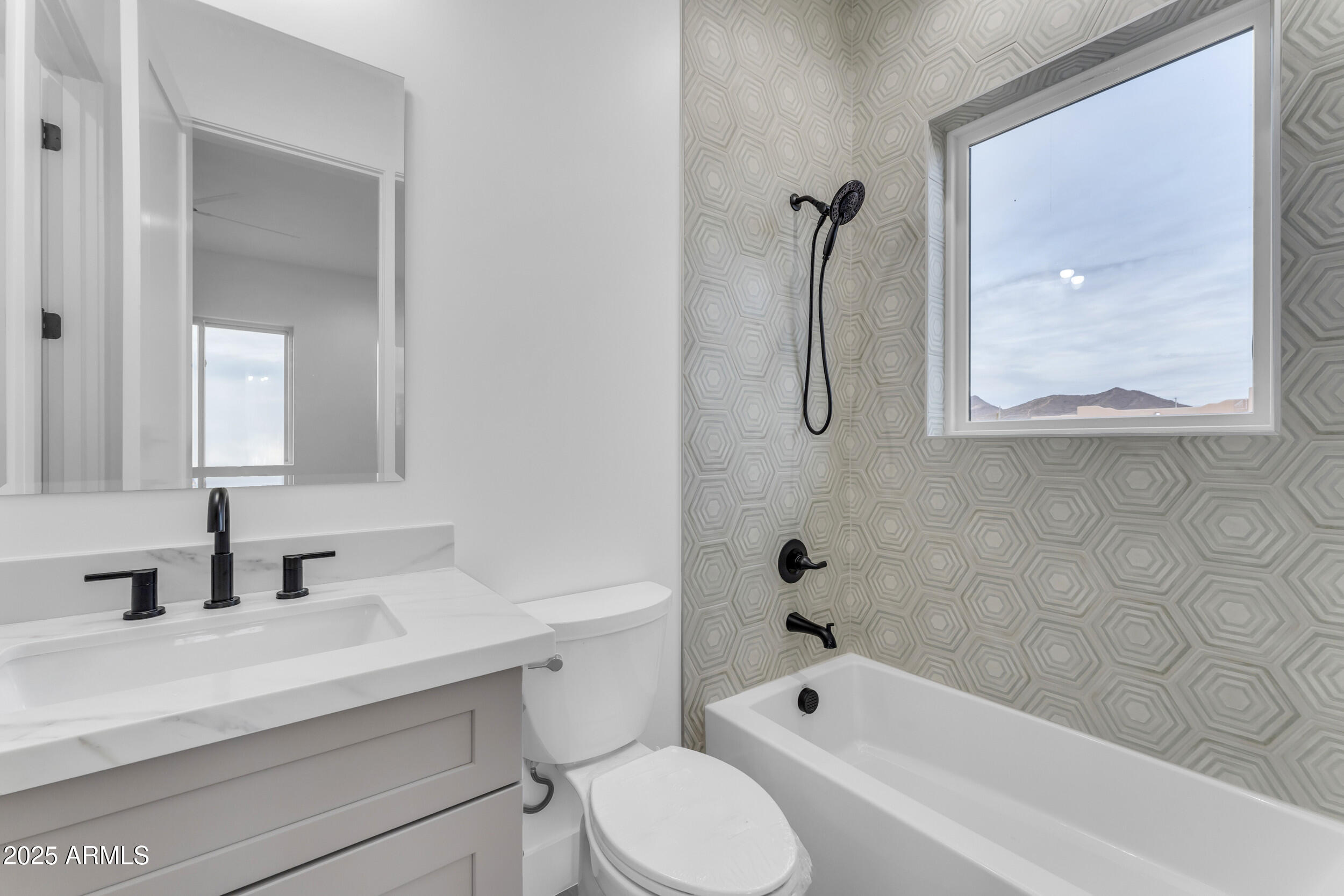 433 W Saddle Mountain Road