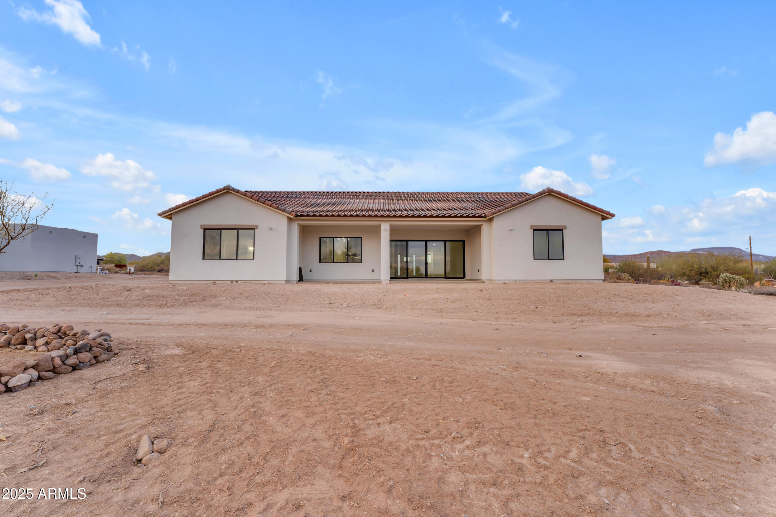 433 W Saddle Mountain Road