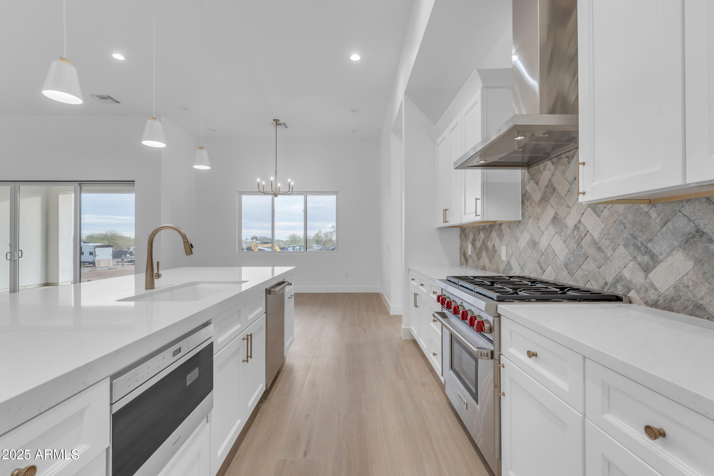 433 W Saddle Mountain Road