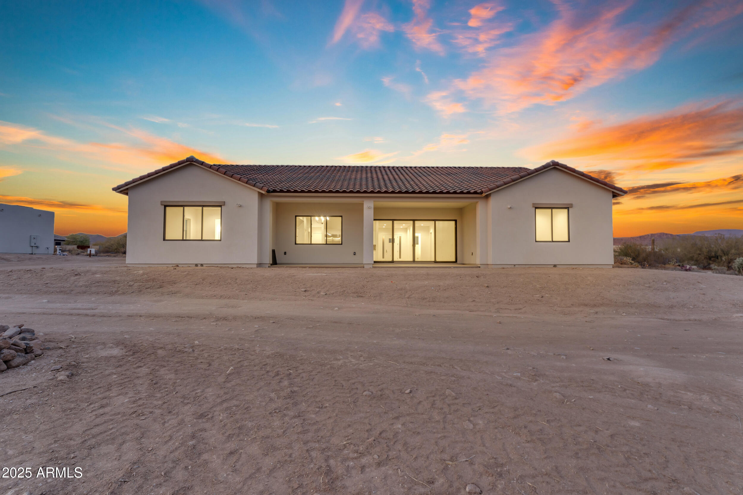 433 W Saddle Mountain Road