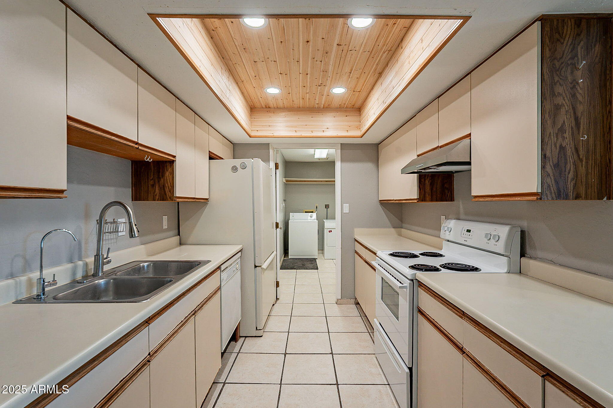 14236 N SAGUARO Boulevard 1 and 2