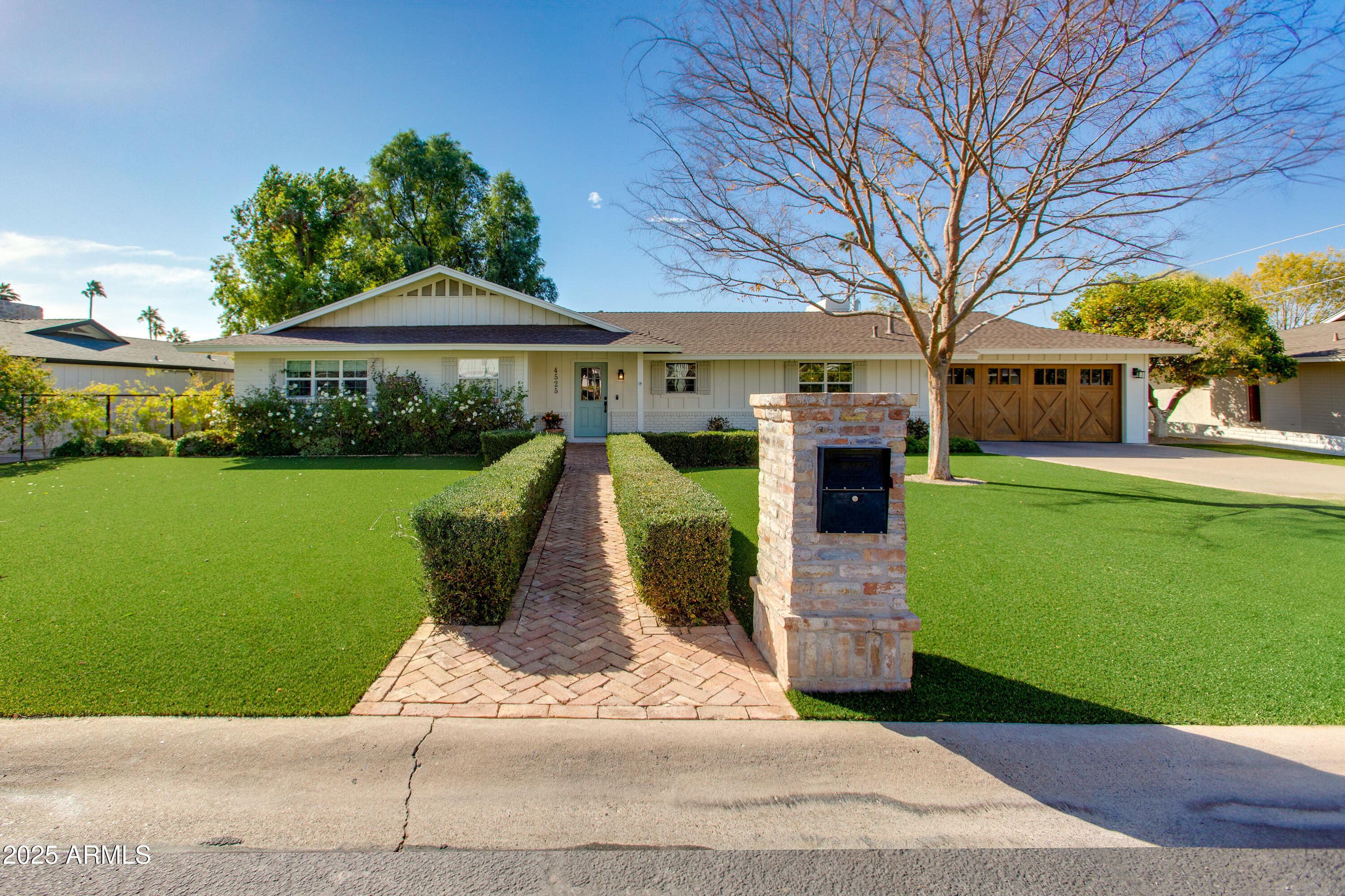 4525 E CALLE TUBERIA