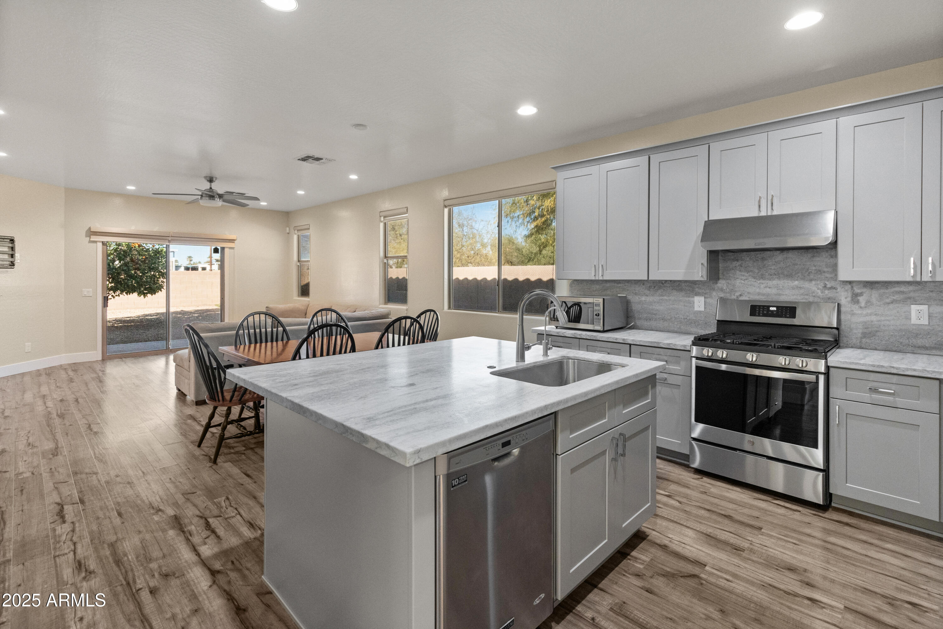 17470 N 170TH Lane N