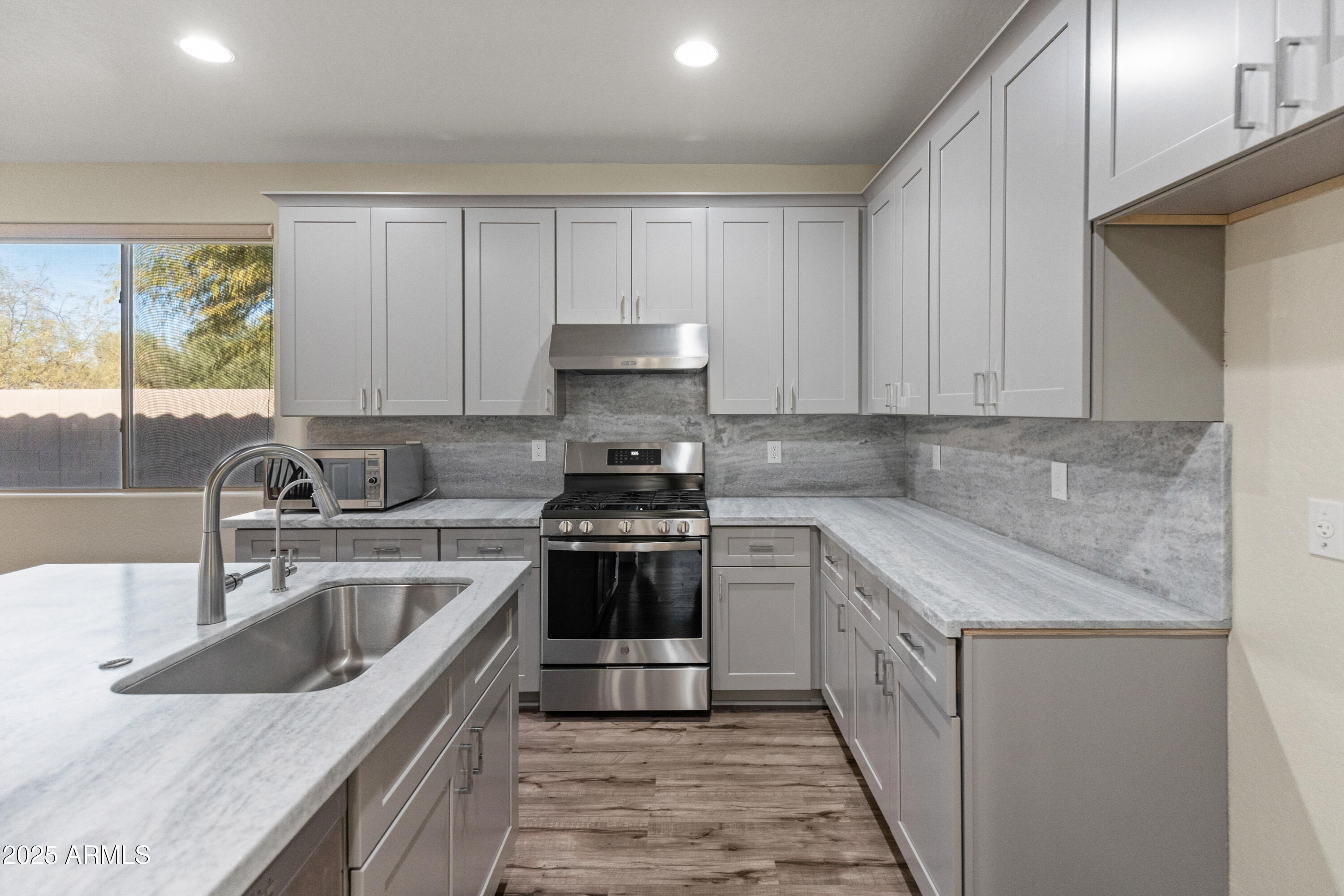 17470 N 170TH Lane N