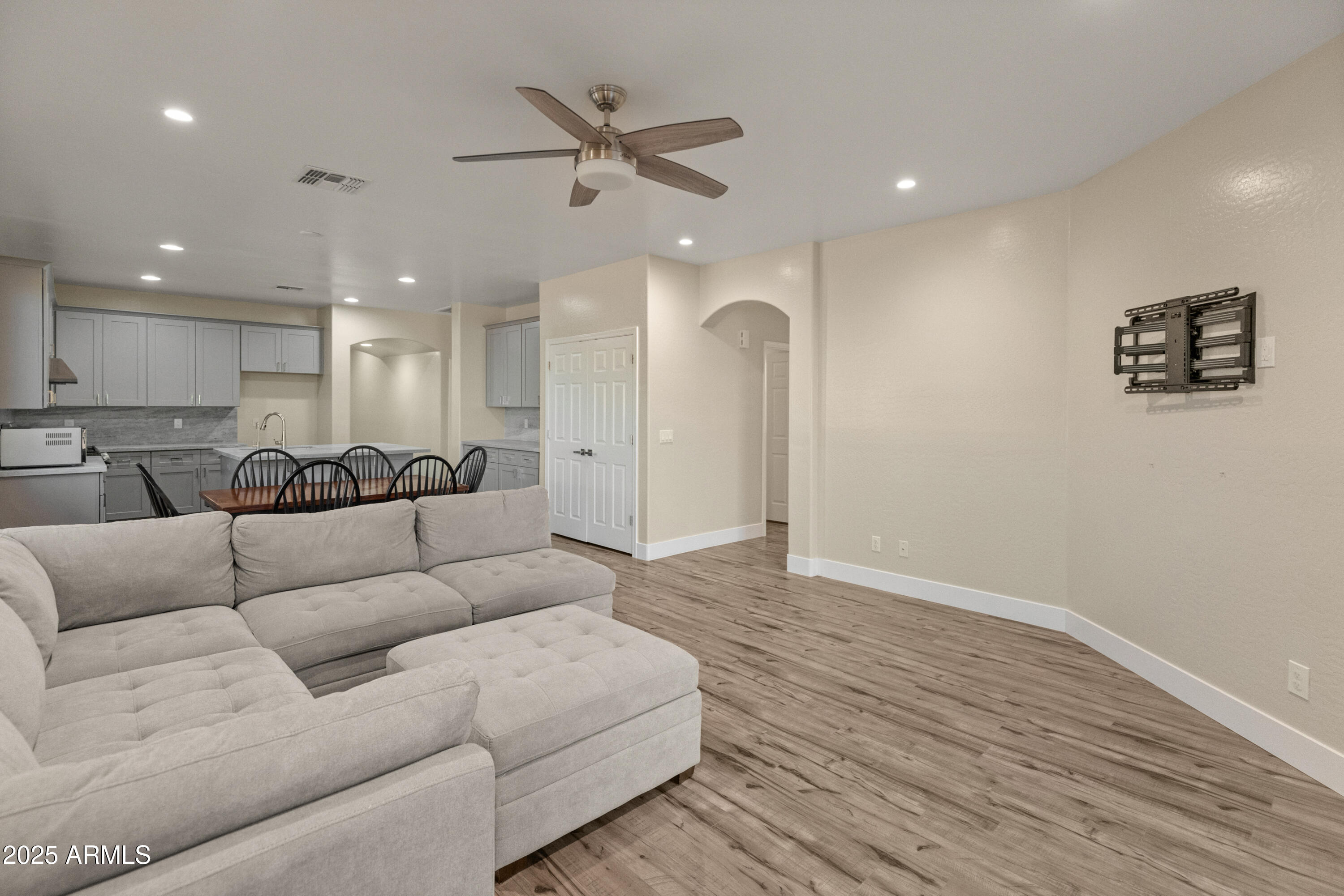 17470 N 170TH Lane N